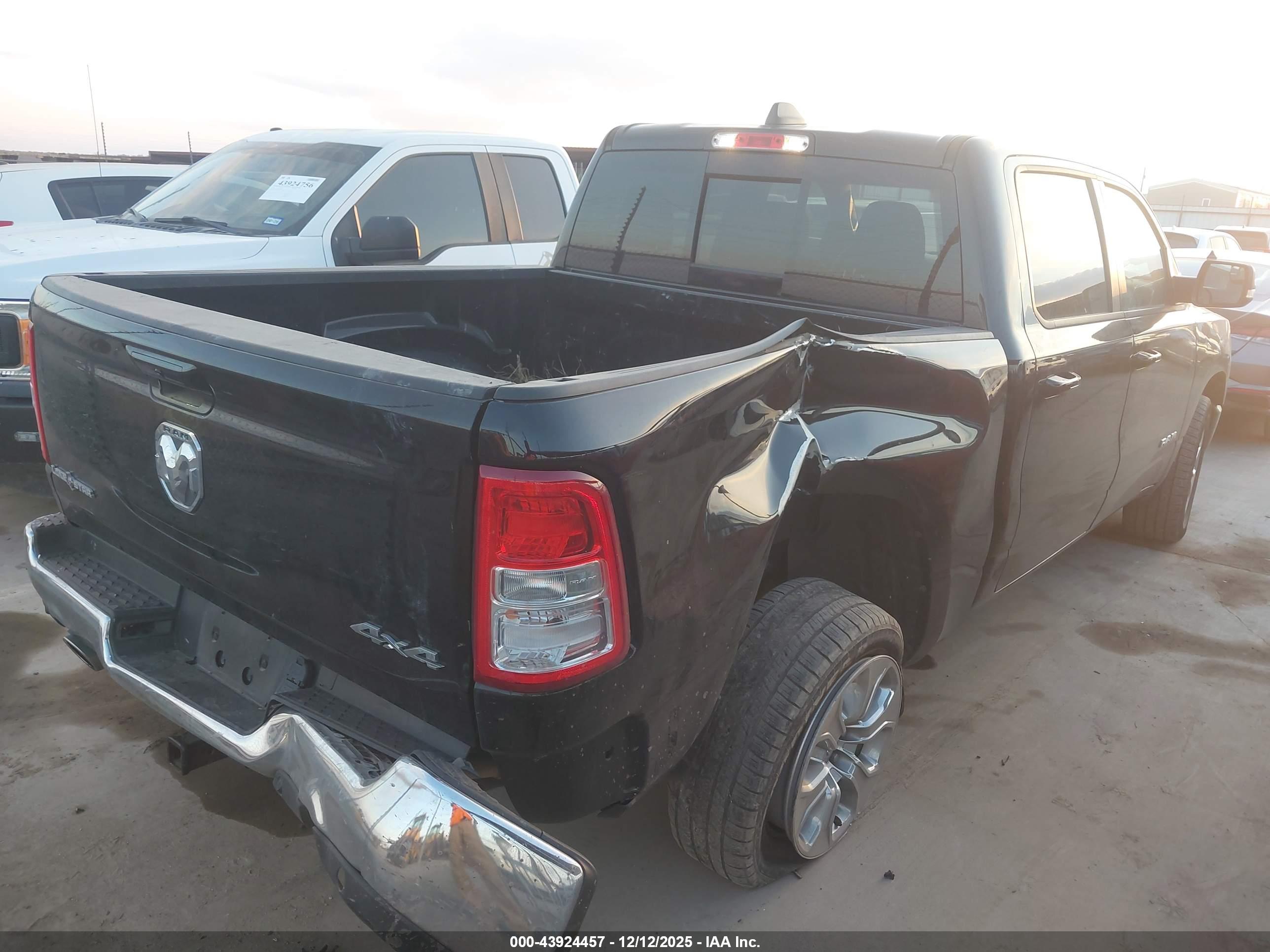 RAM 1500 image 4