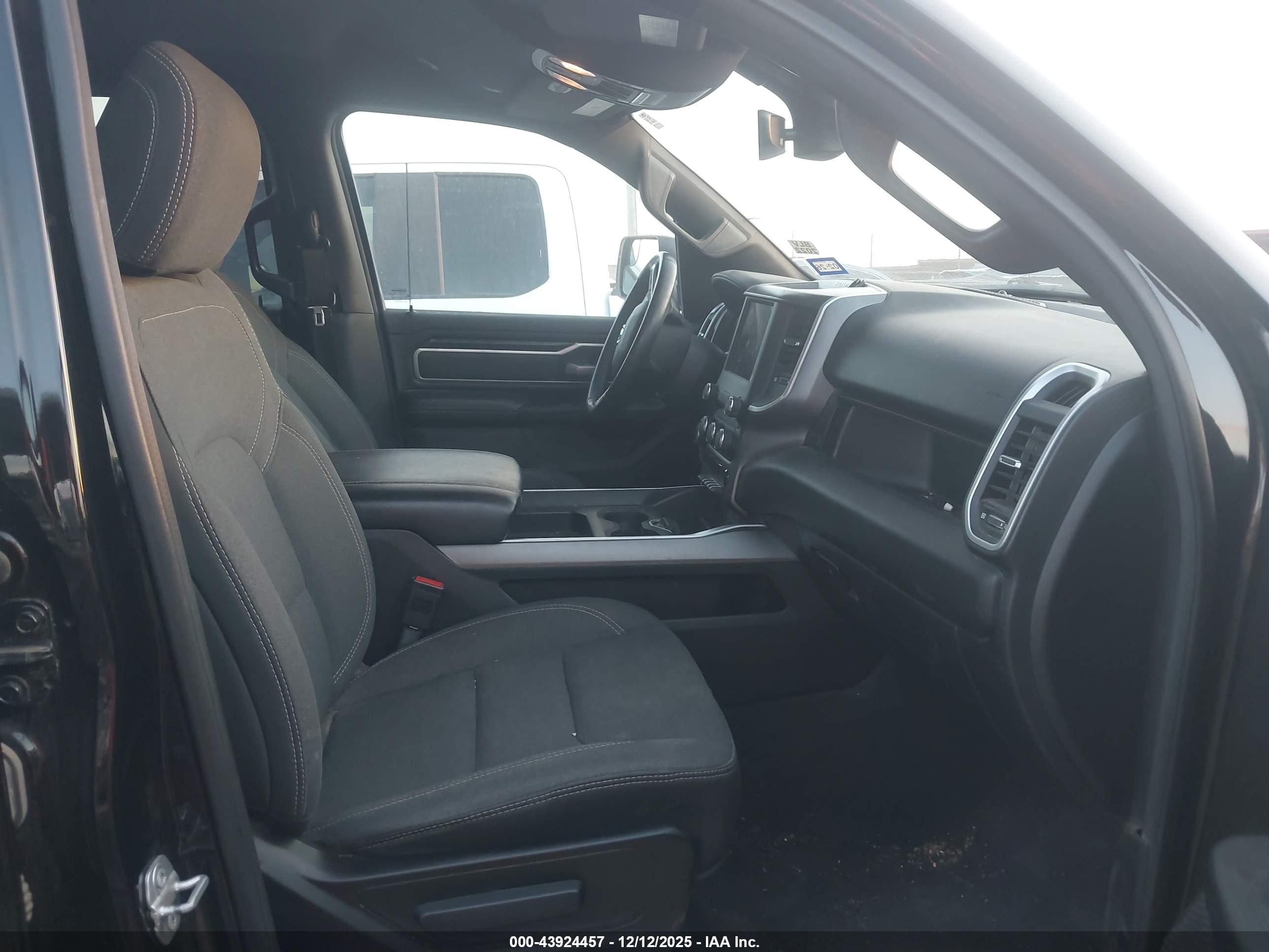 RAM 1500 image 5