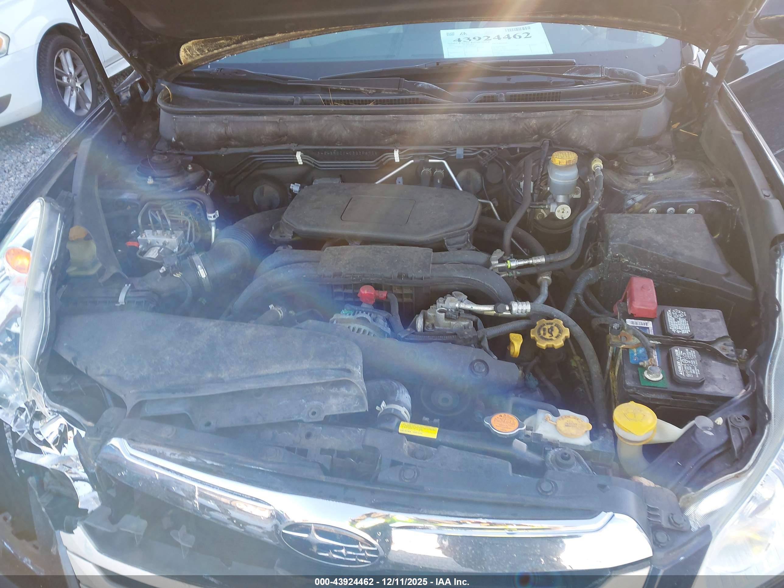 SUBARU OUTBACK image 10