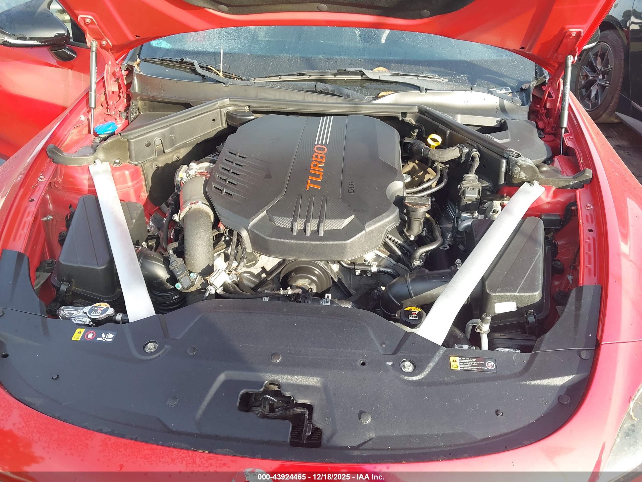 KIA STINGER image 10