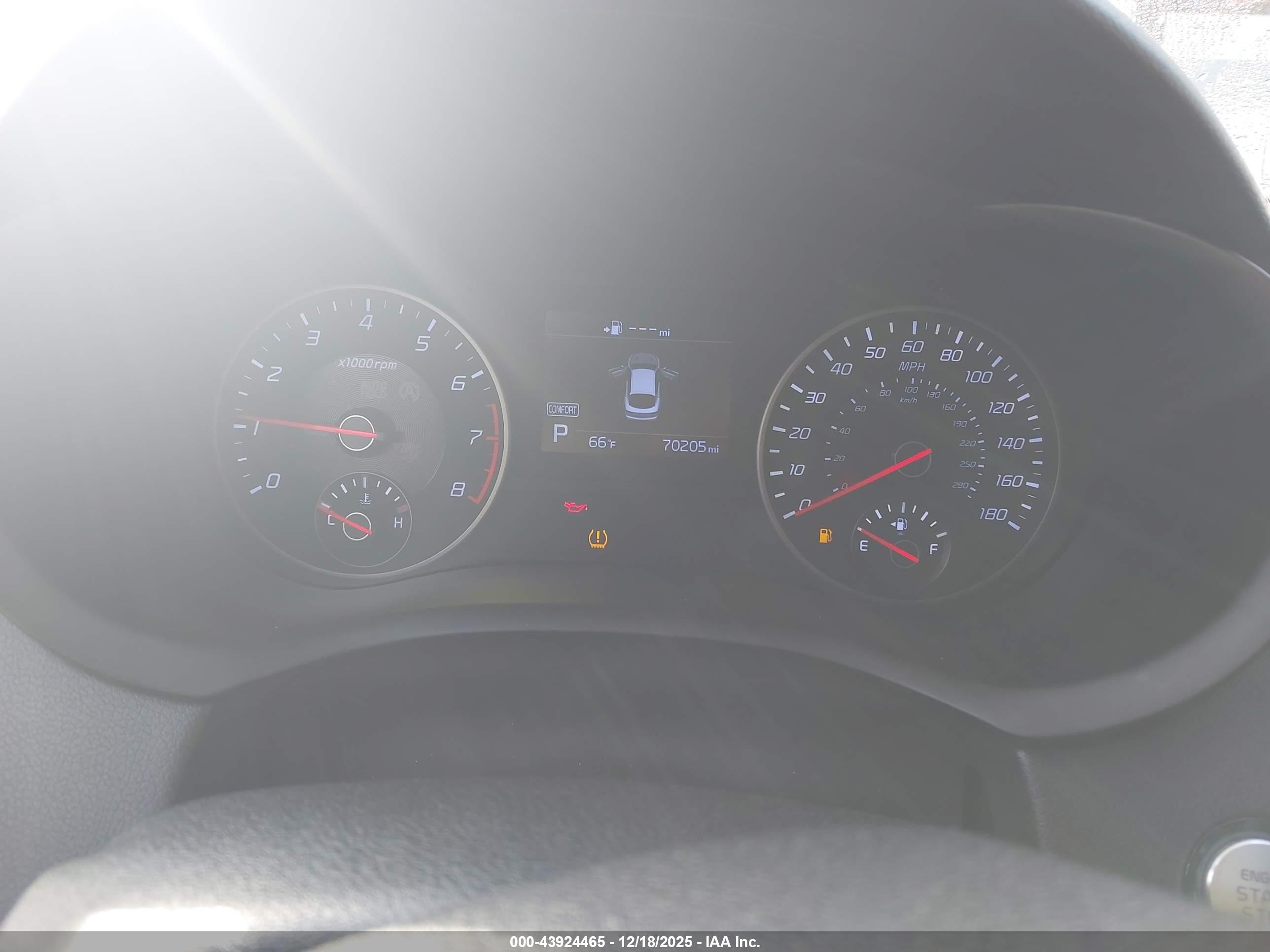 KIA STINGER image 7