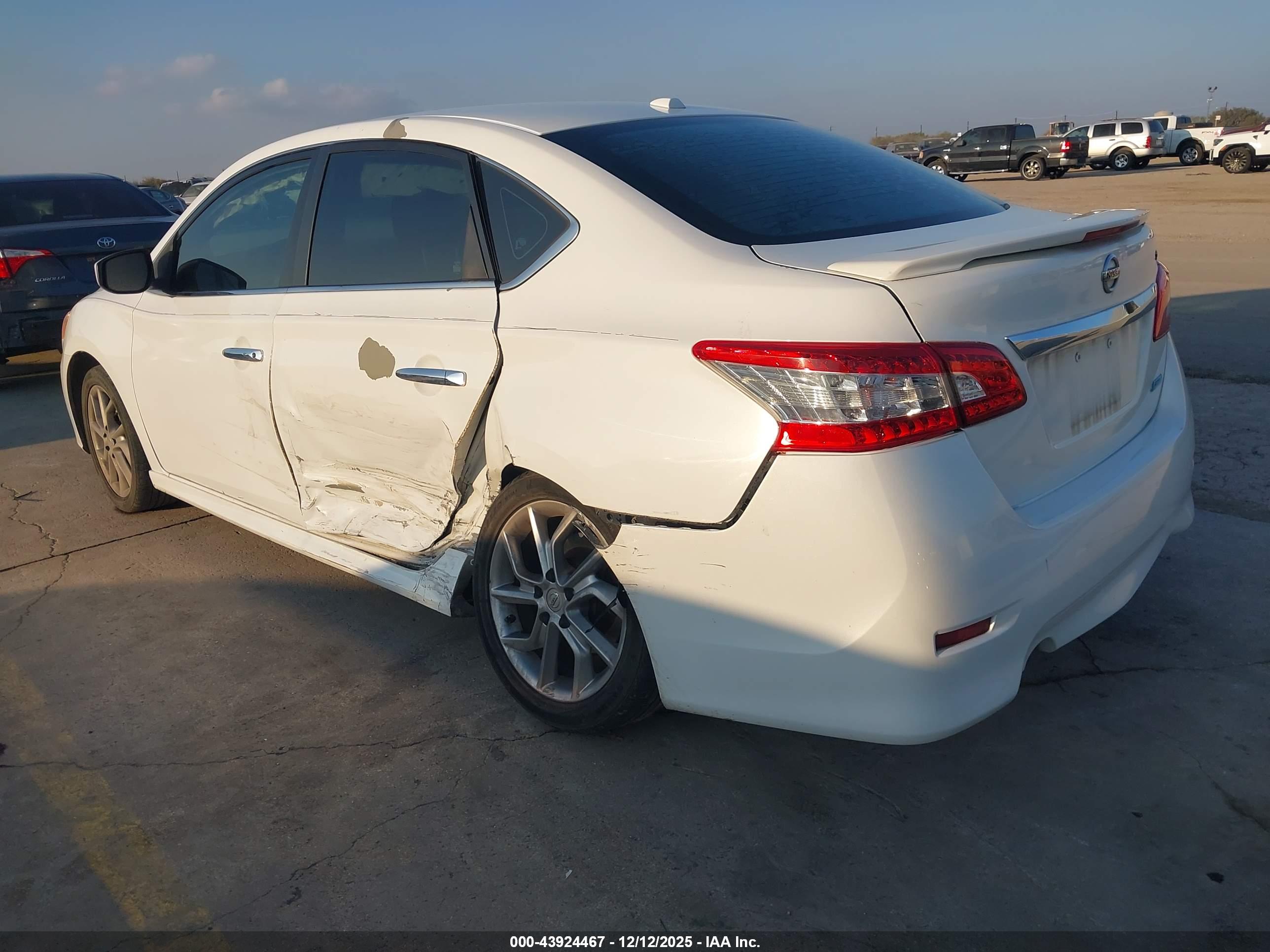 NISSAN SENTRA image 3