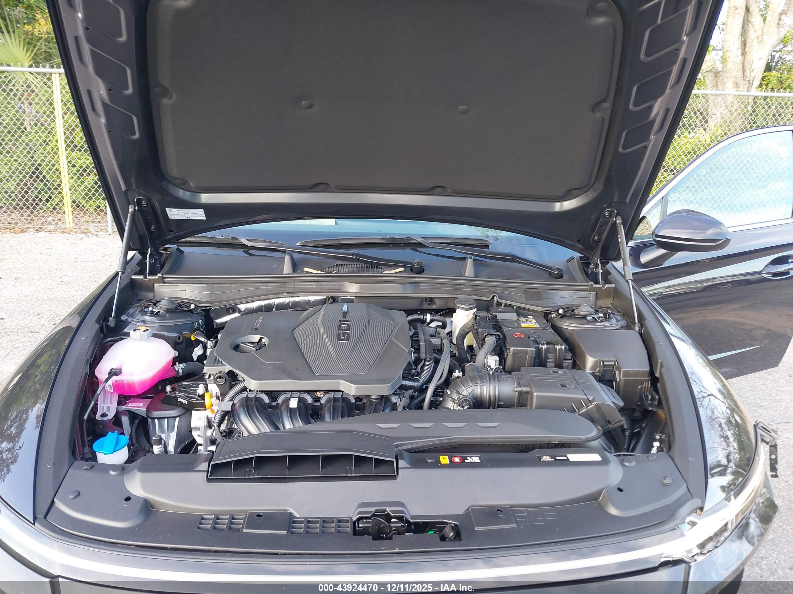 HYUNDAI SONATA image 10