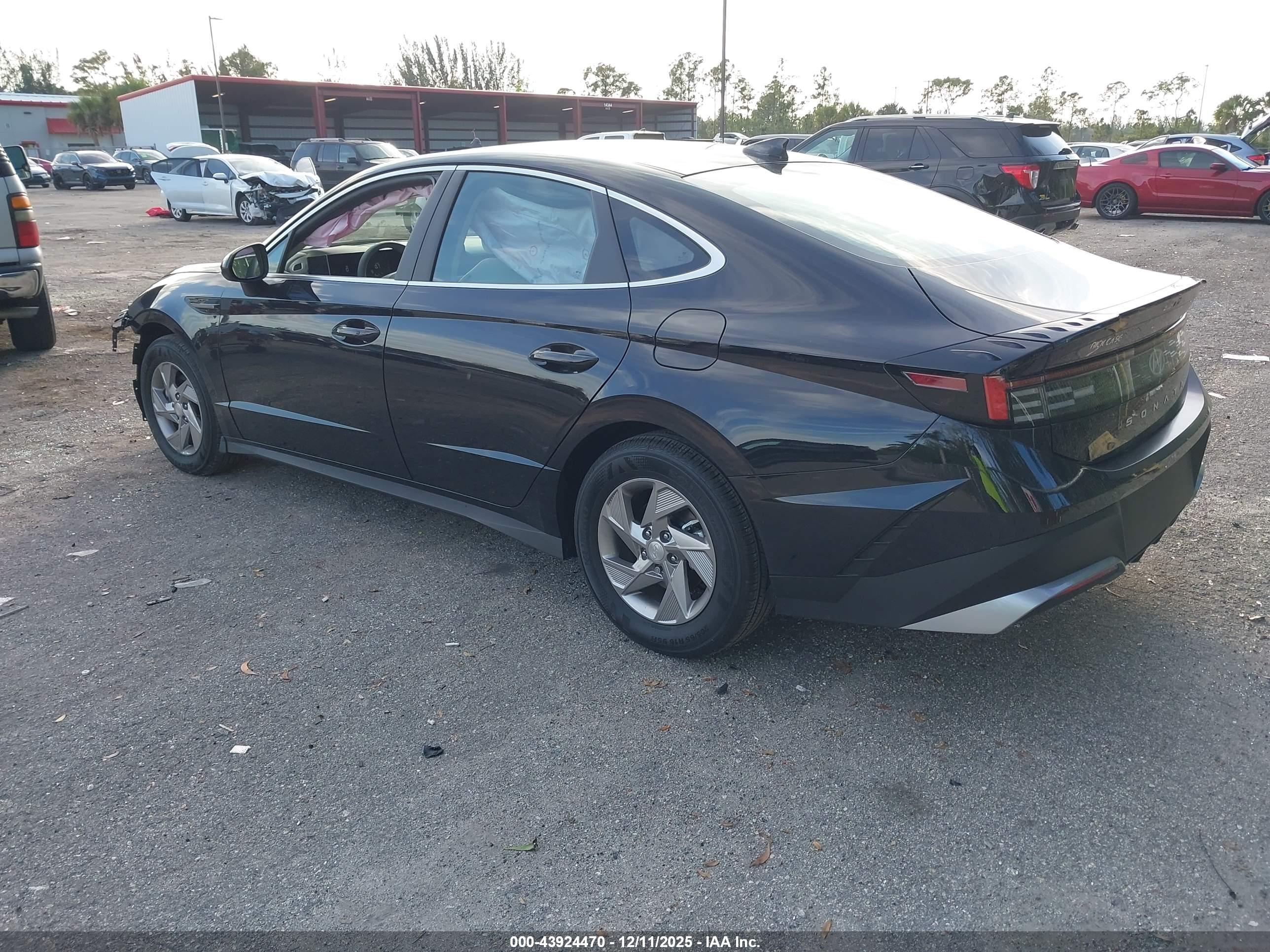 HYUNDAI SONATA image 3