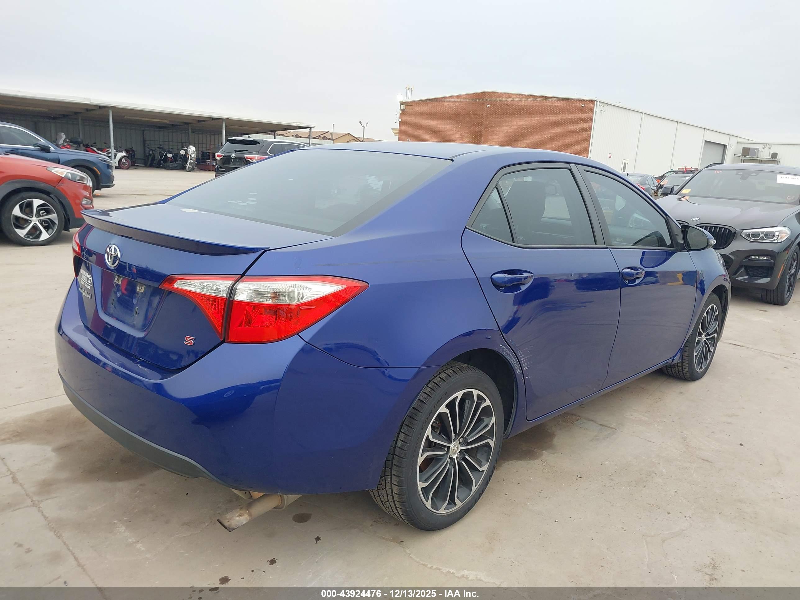 TOYOTA COROLLA image 4