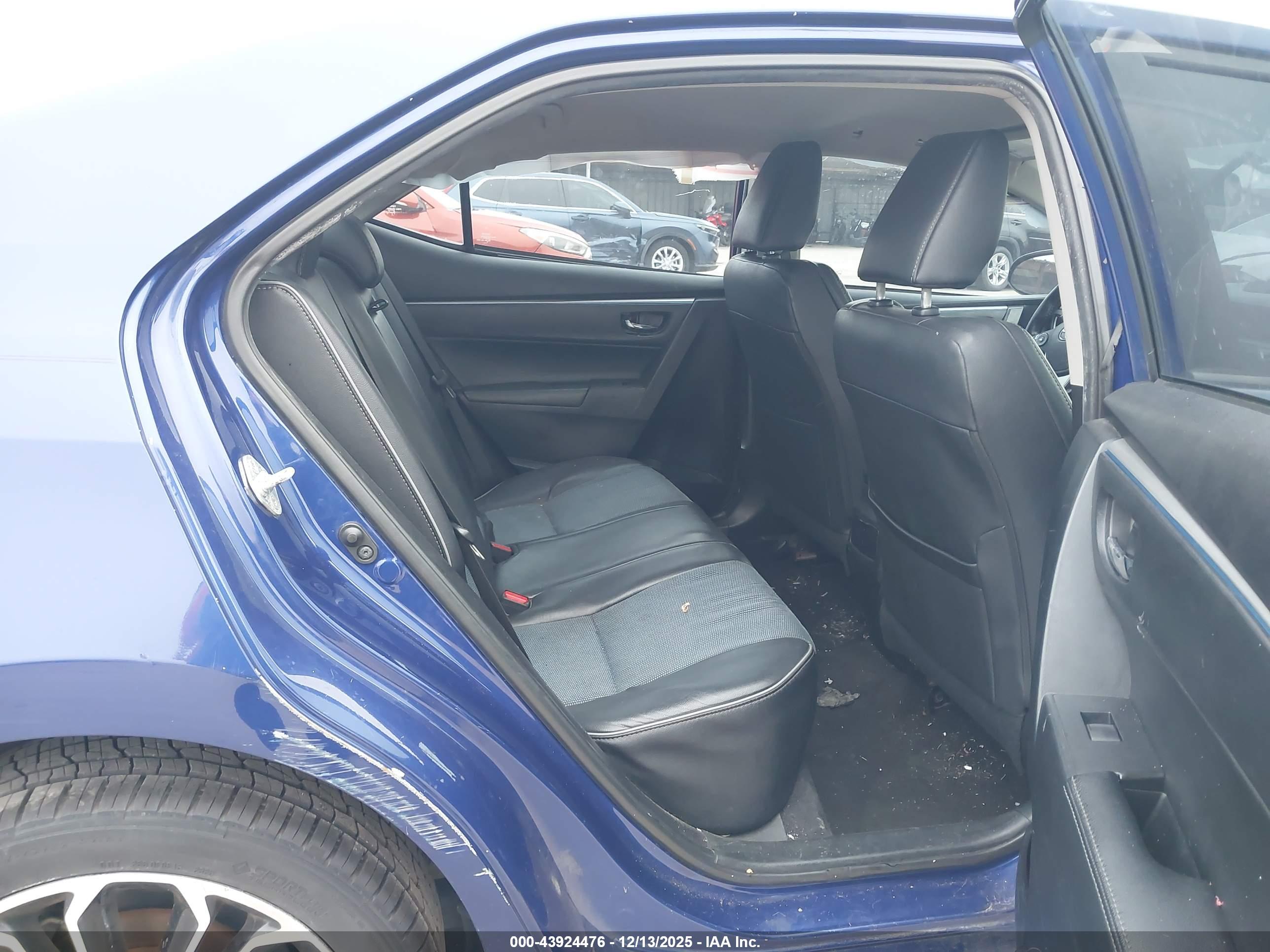 TOYOTA COROLLA image 8