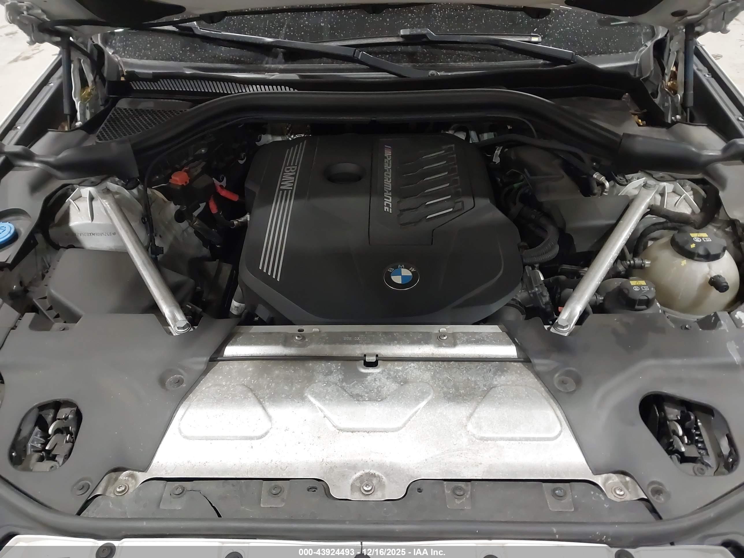 BMW X4 image 10