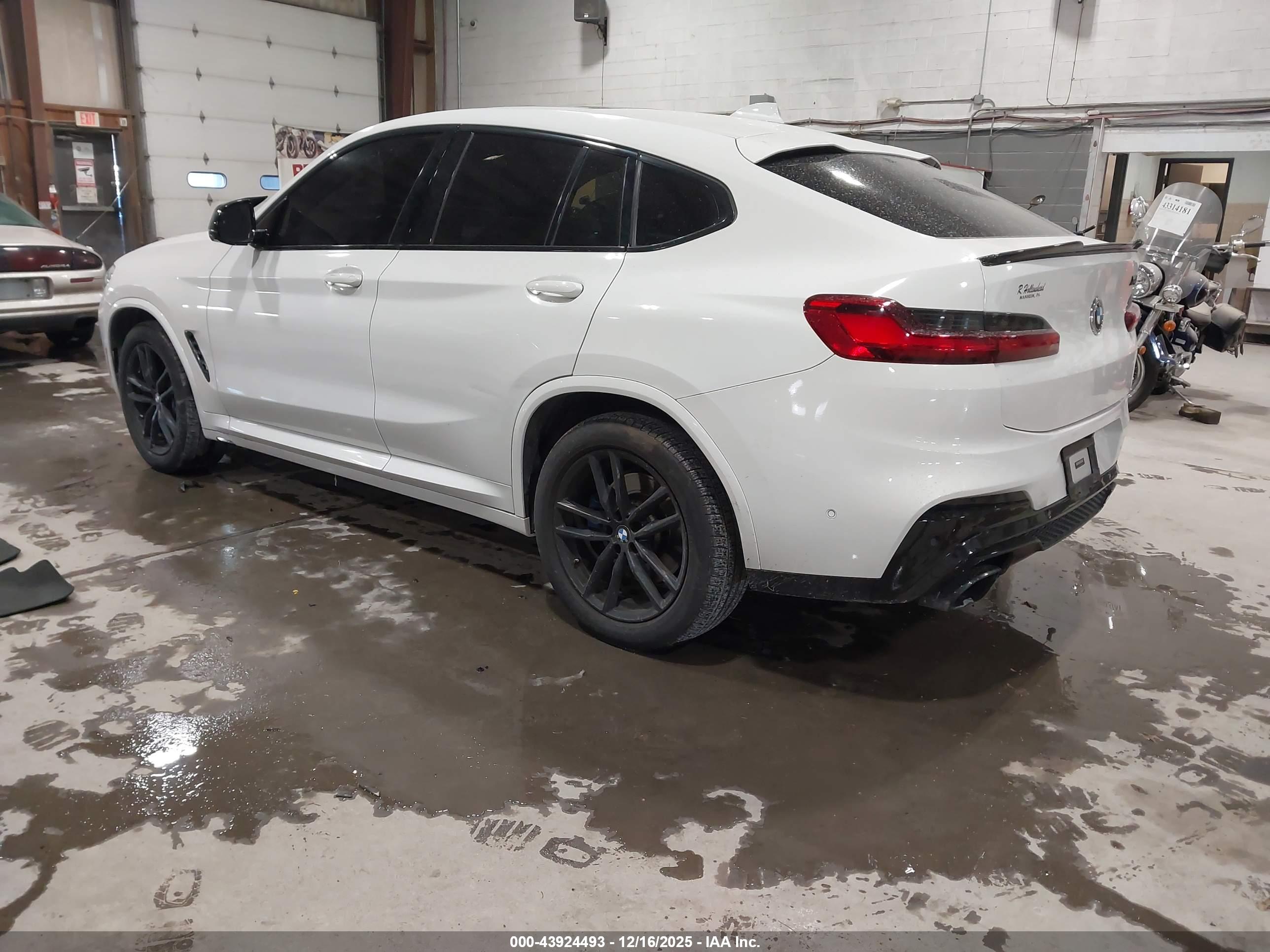 BMW X4 image 3
