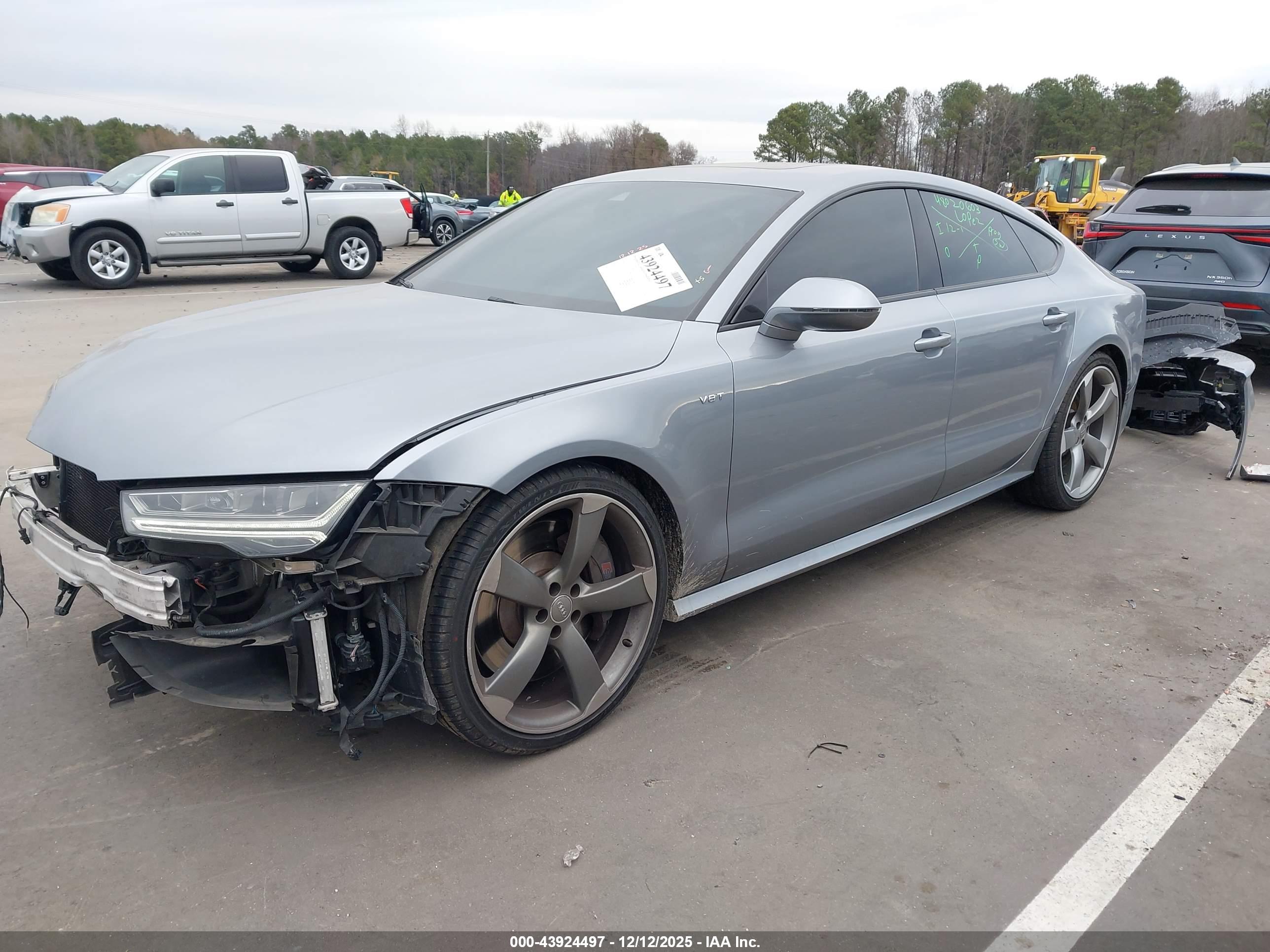 AUDI S7 image 2