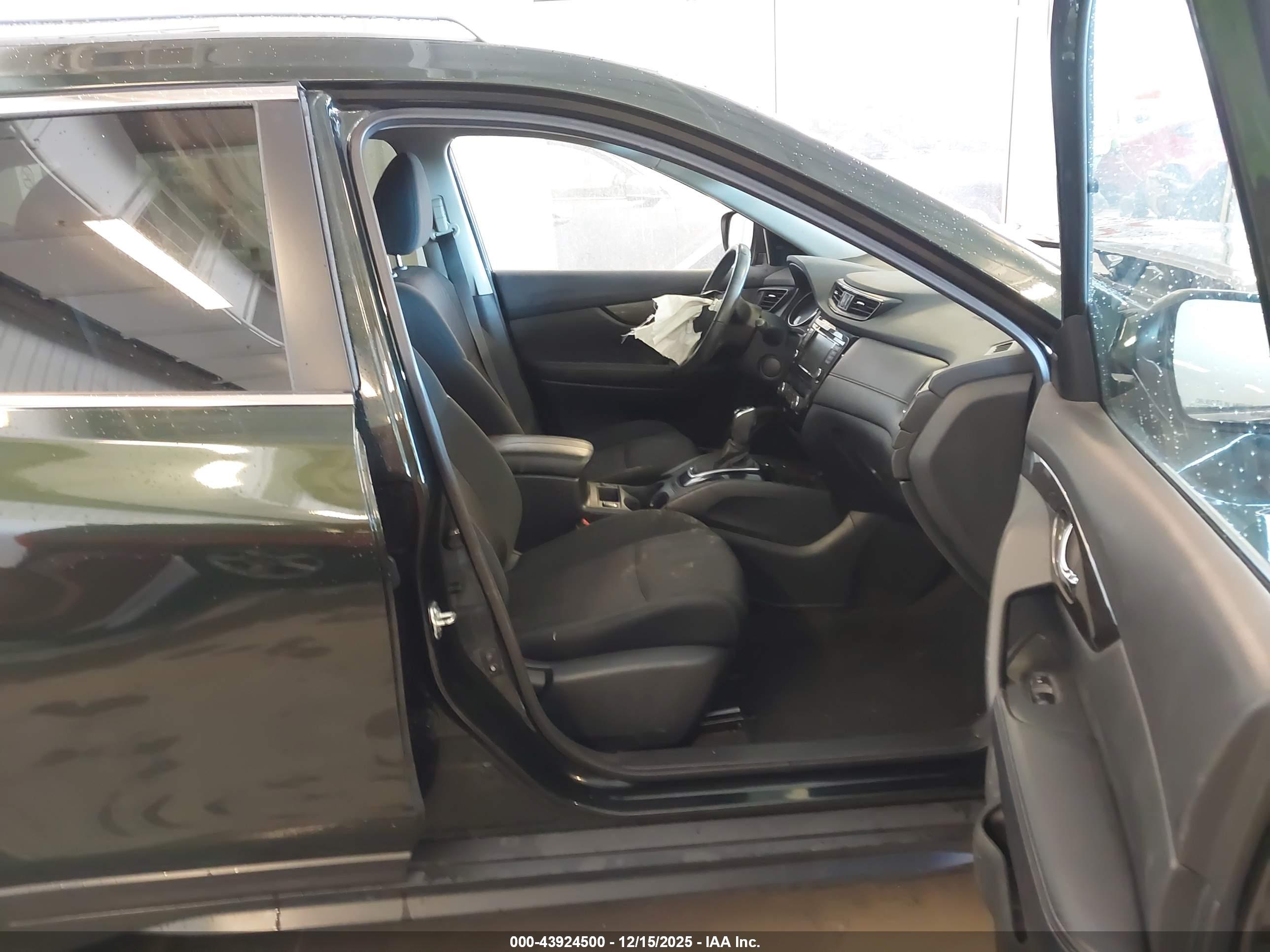 NISSAN ROGUE image 5