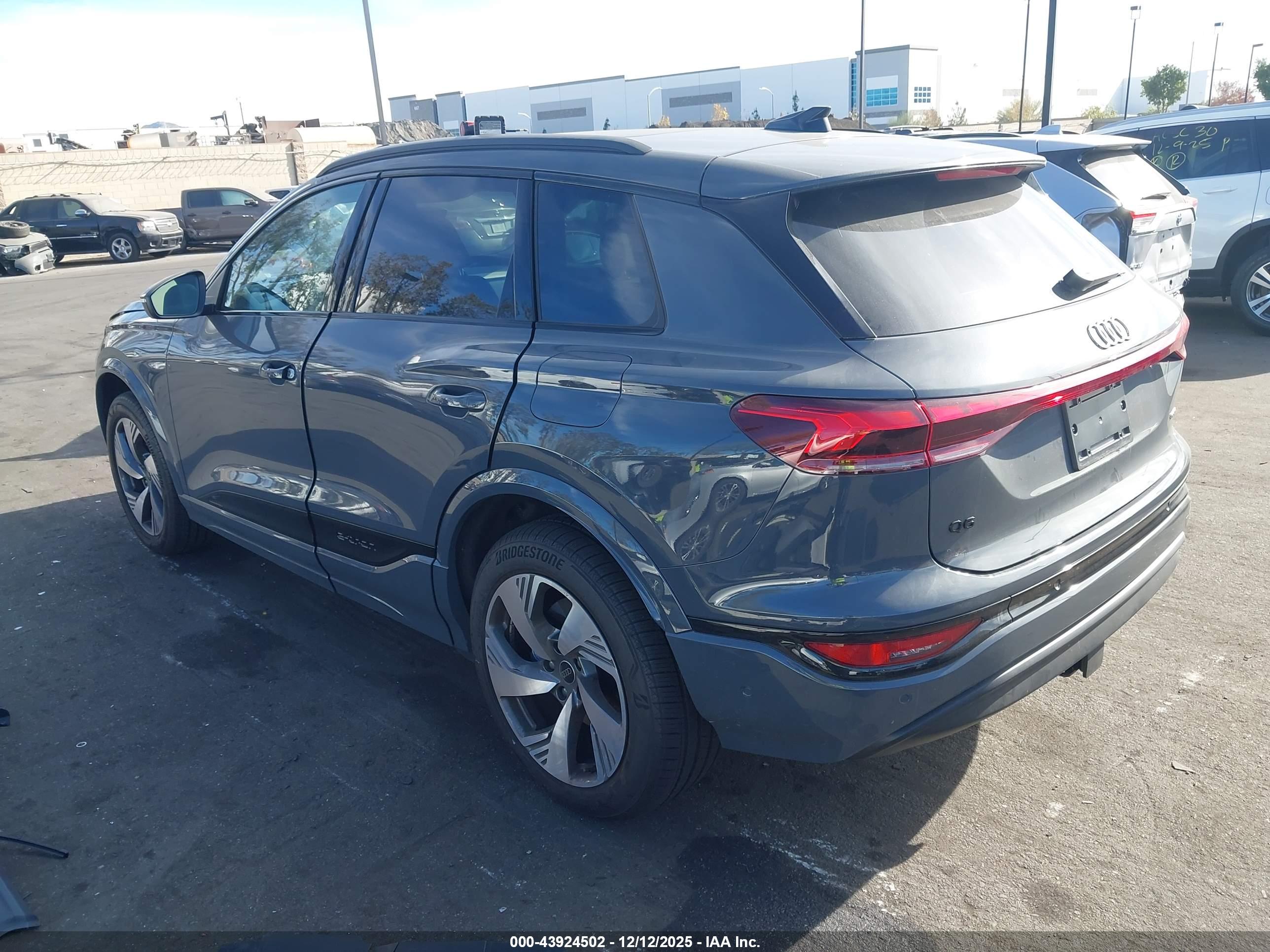 AUDI Q6 image 3