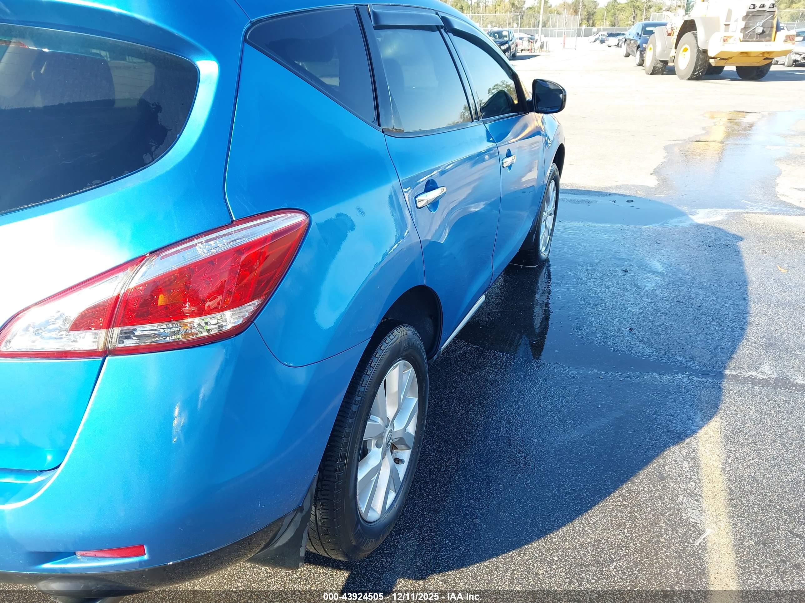 NISSAN MURANO image 4