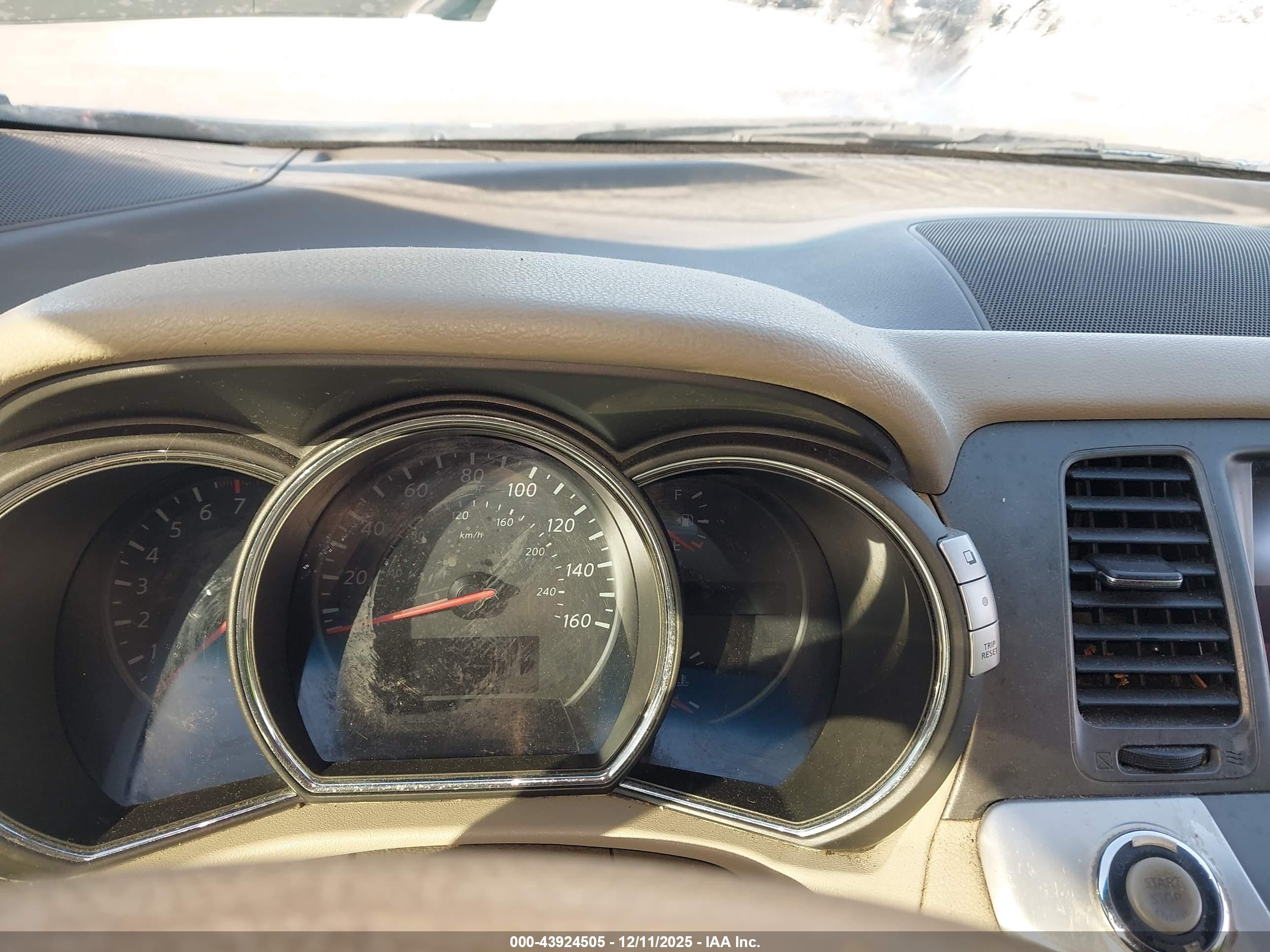 NISSAN MURANO image 7