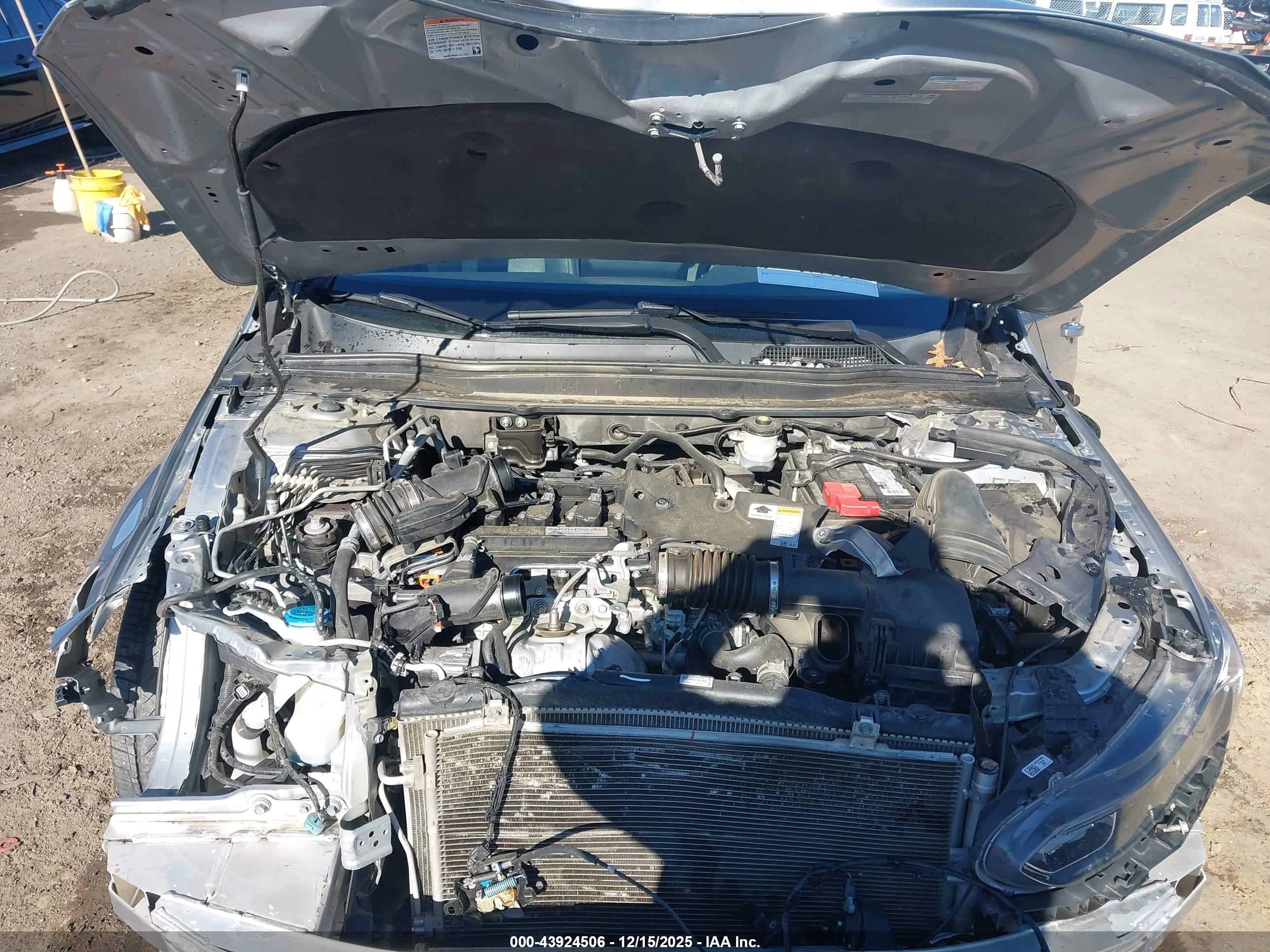 HONDA ACCORD image 10
