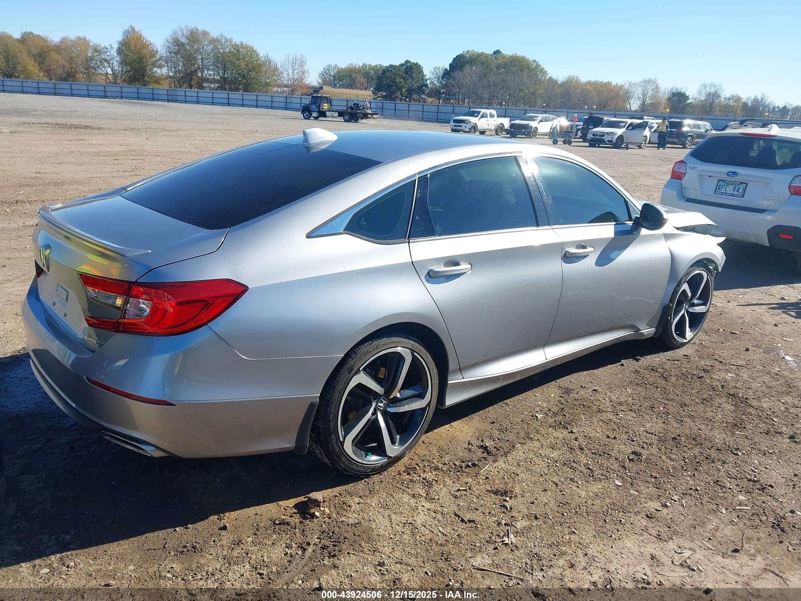HONDA ACCORD image 4
