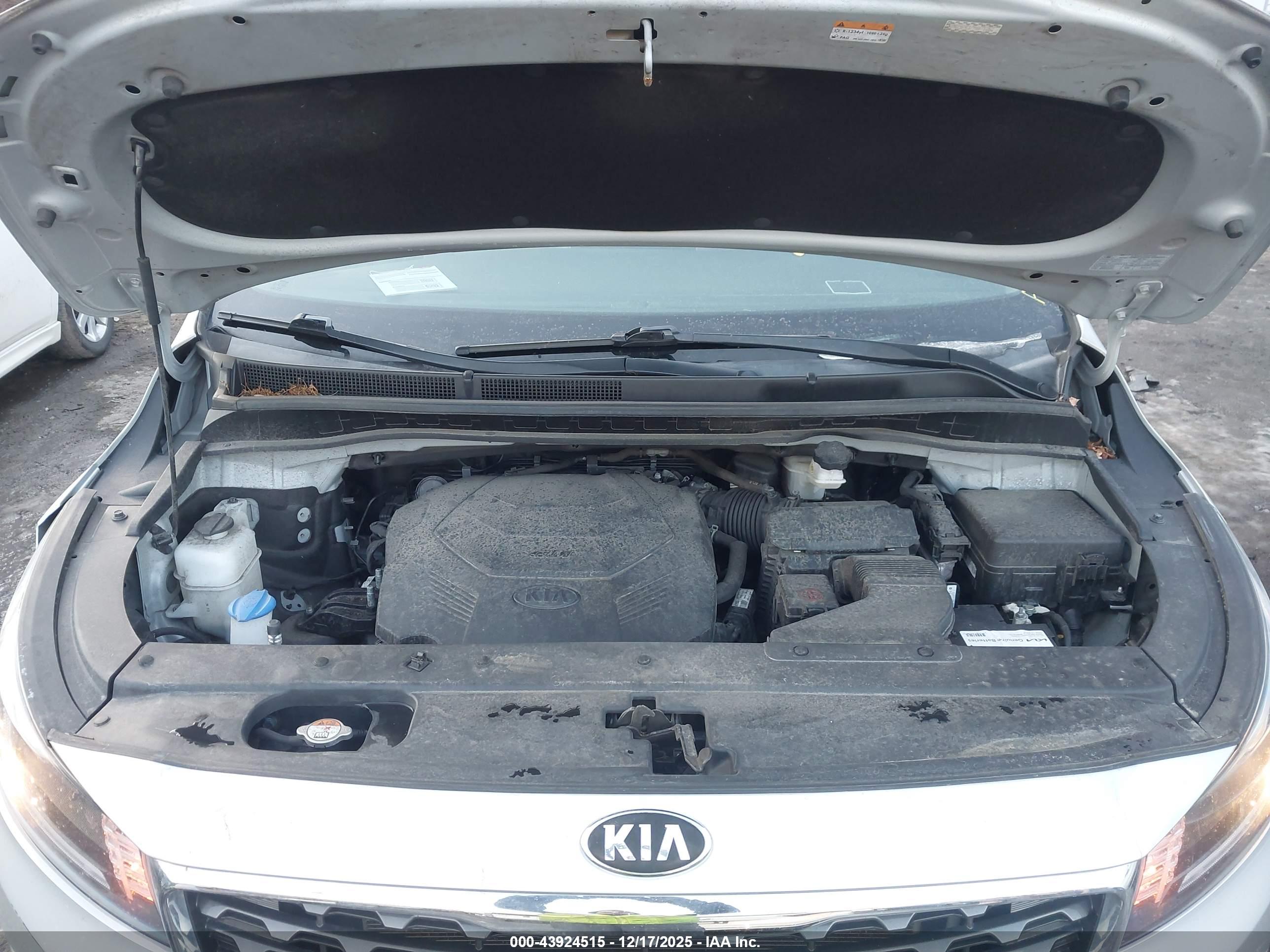 KIA SEDONA image 10