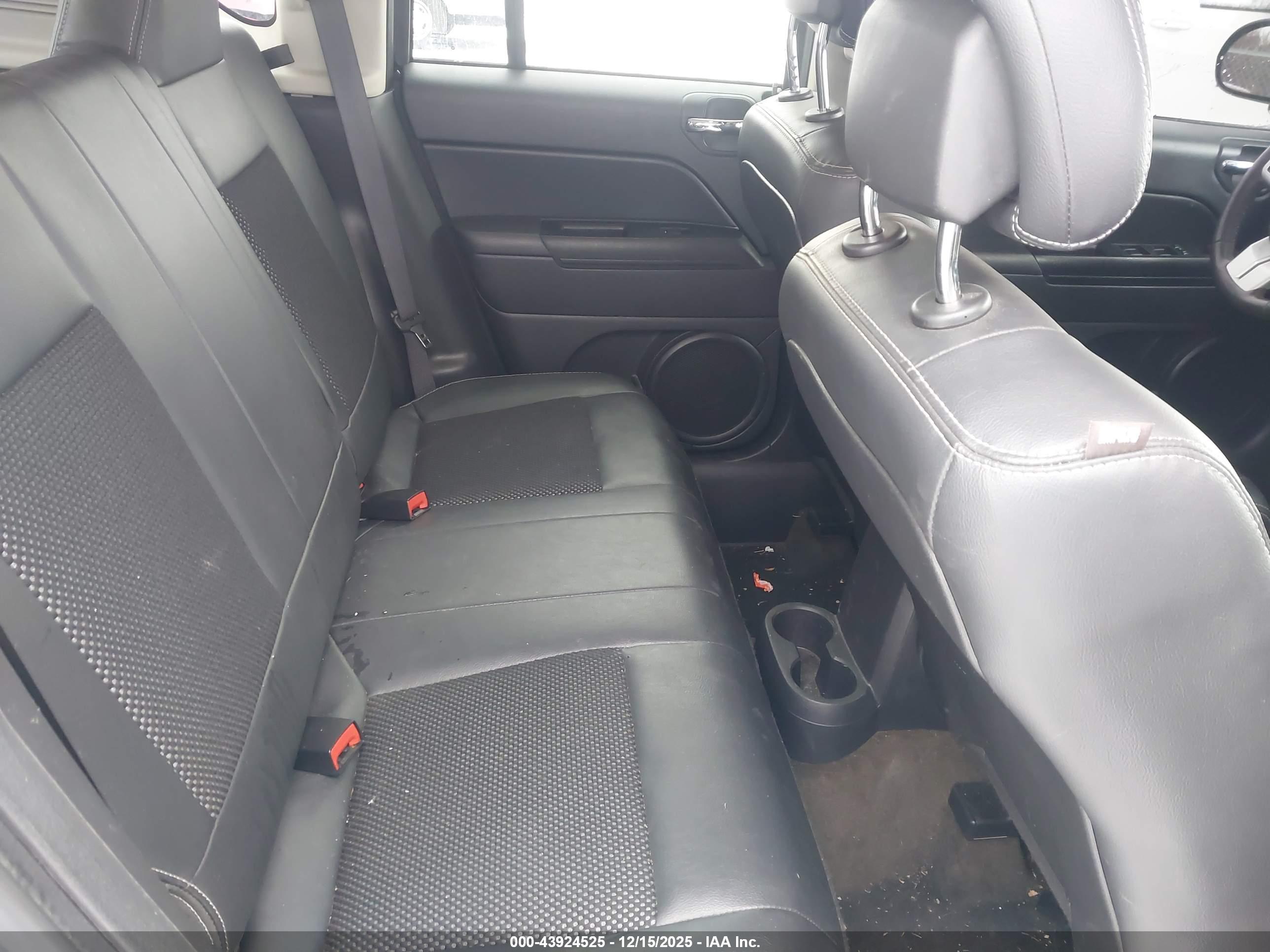 JEEP COMPASS image 8