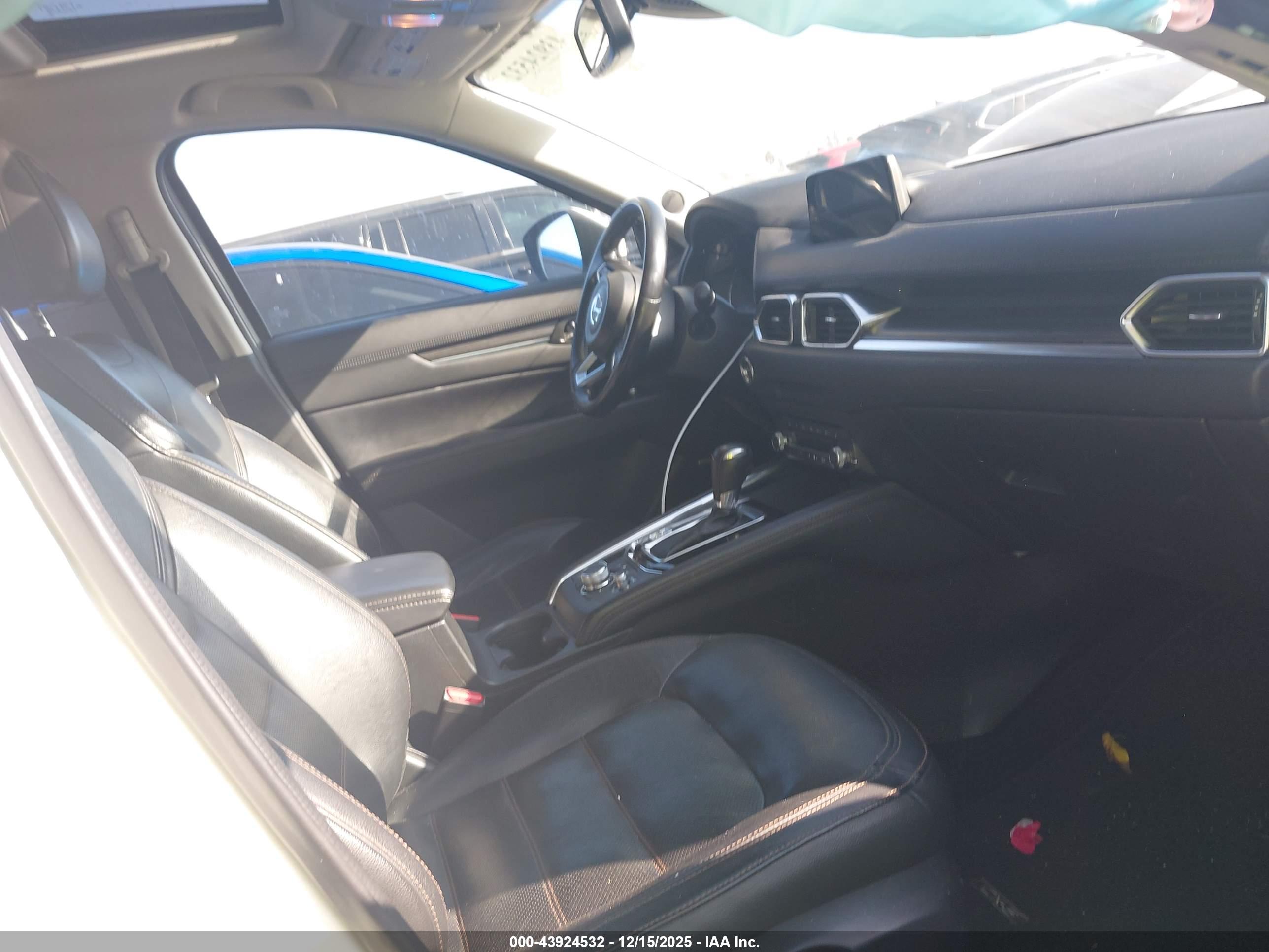 MAZDA CX-5 image 5
