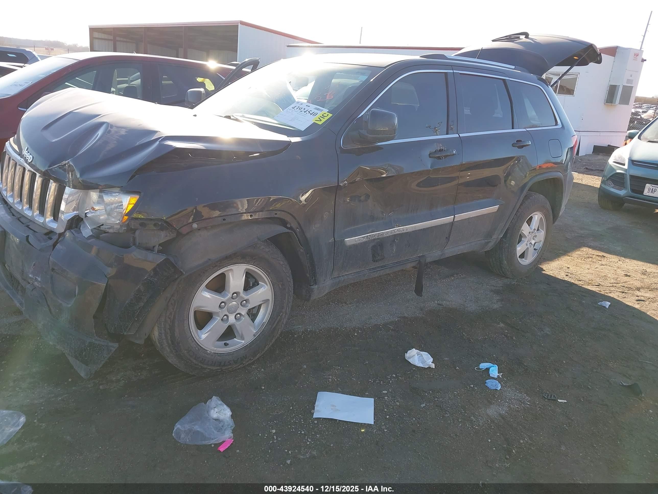JEEP GRAND image 2