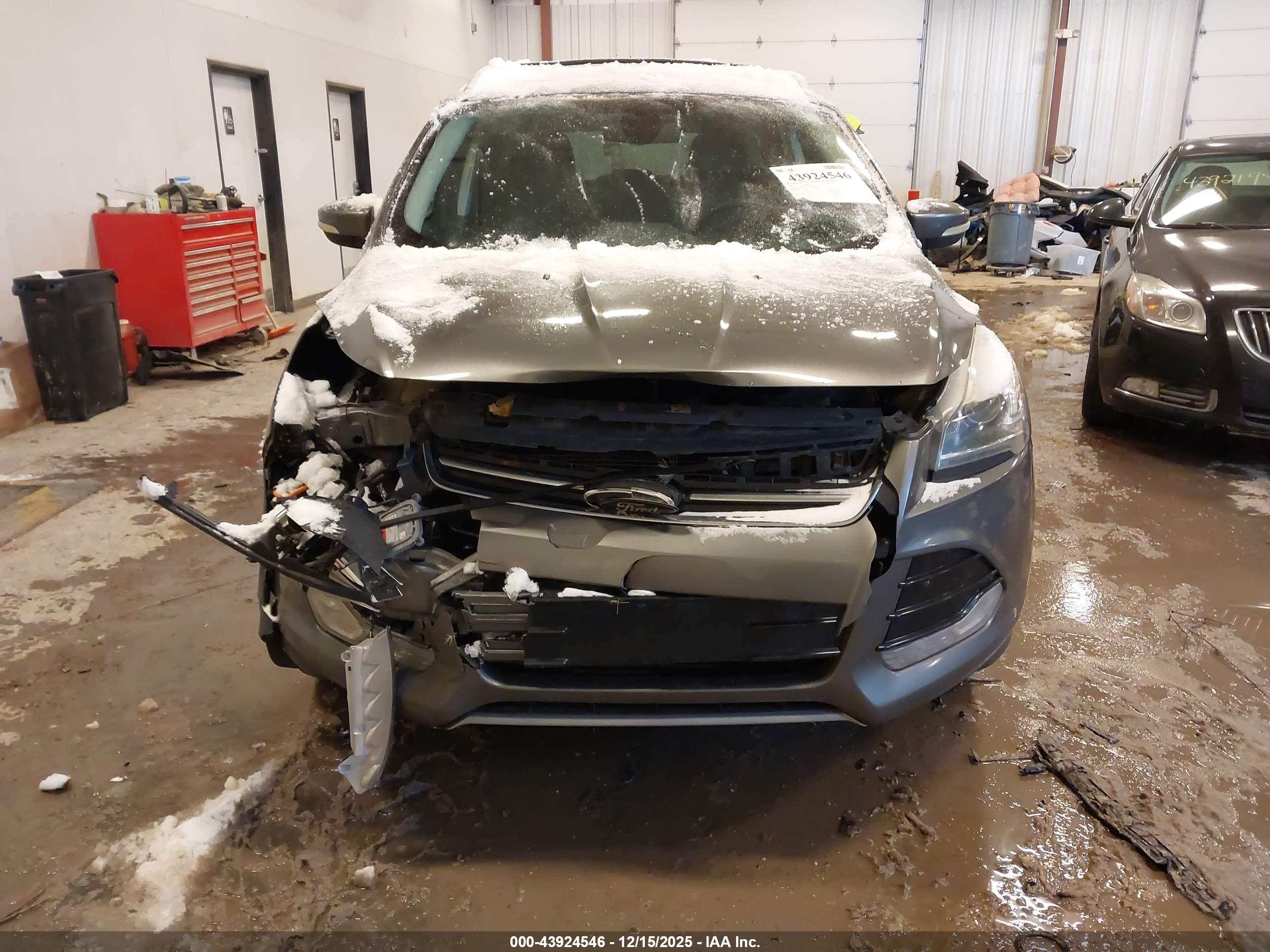 FORD ESCAPE image 6