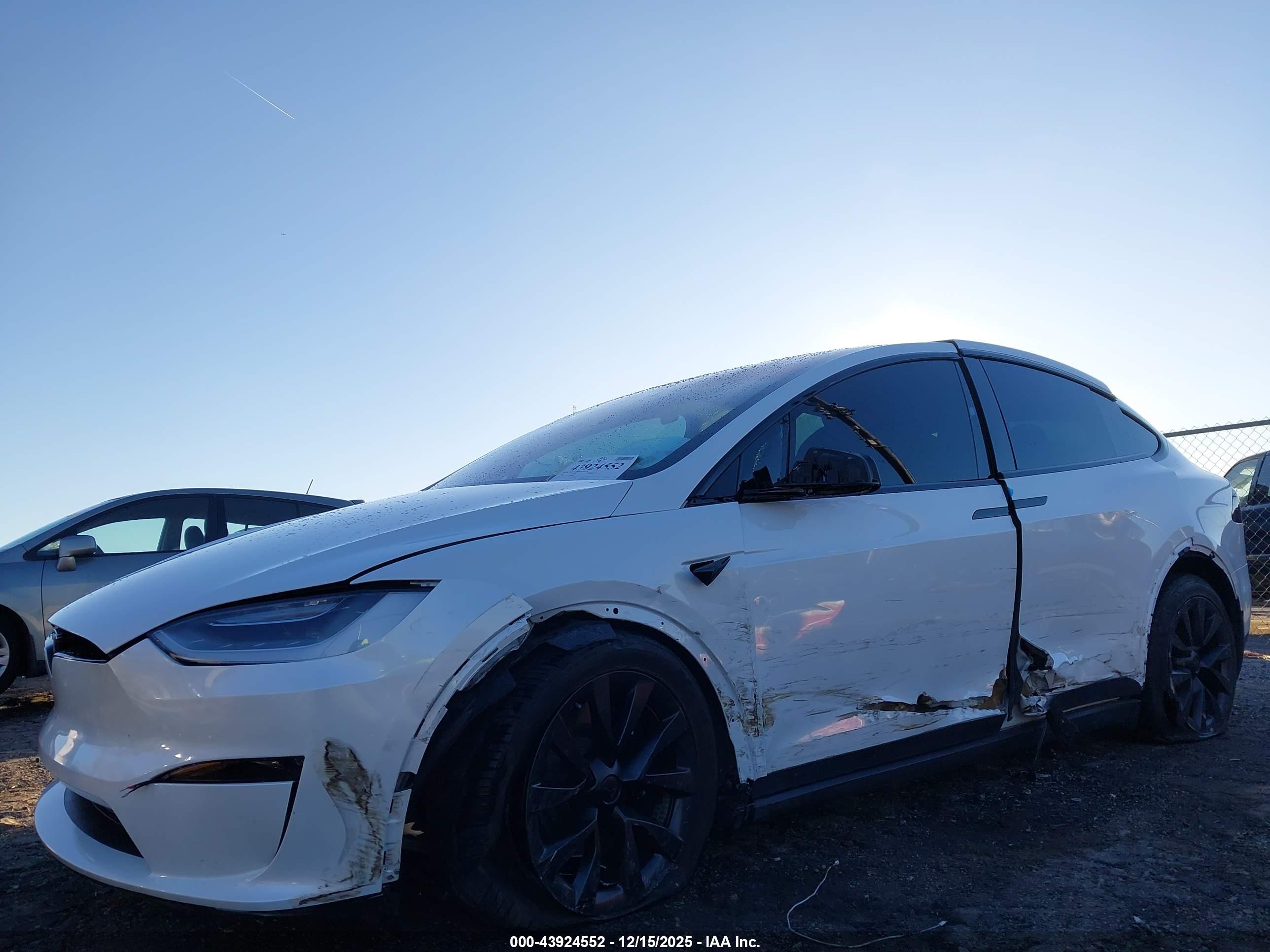 TESLA MODEL image 6