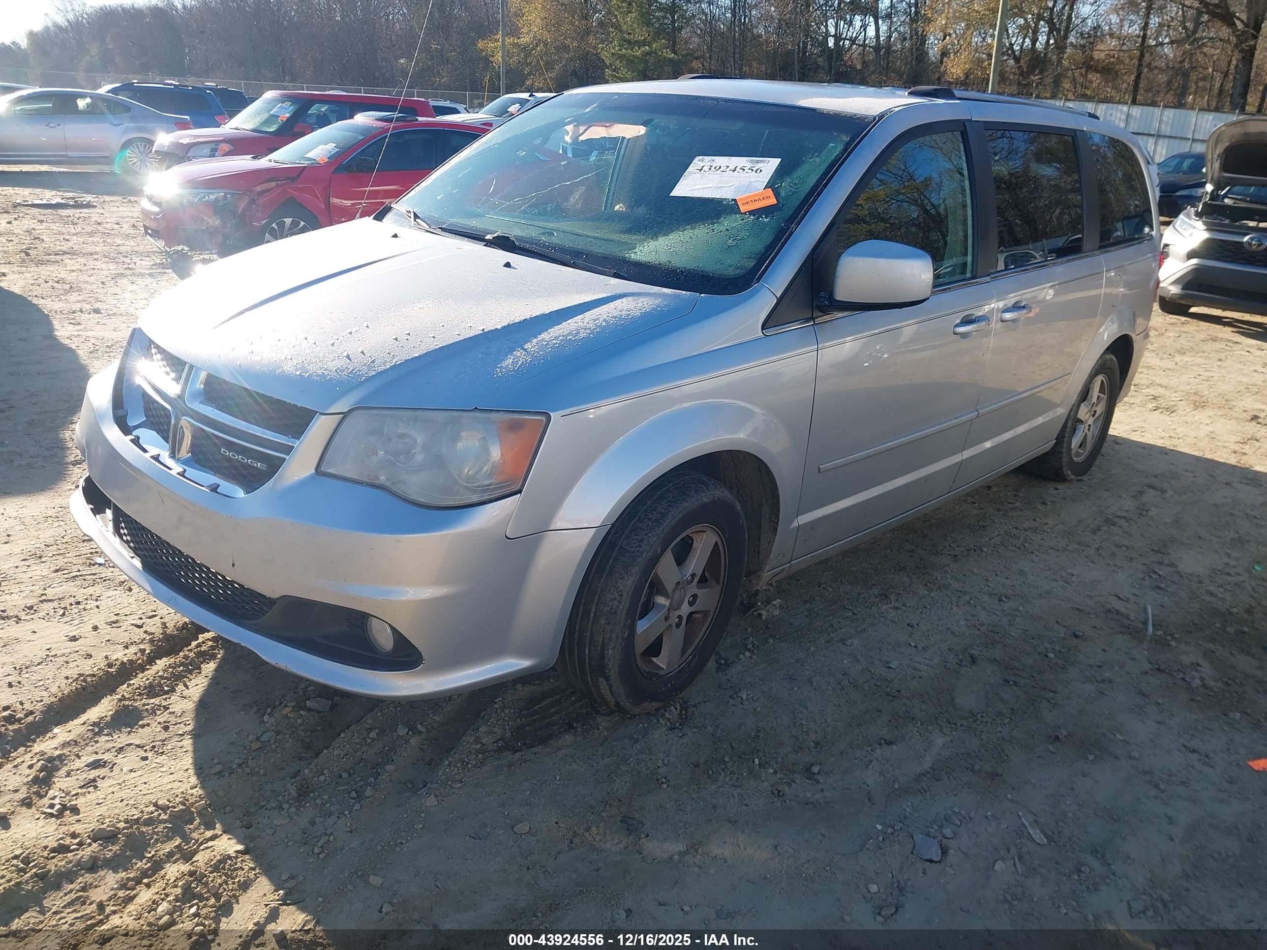 DODGE GRAND image 2