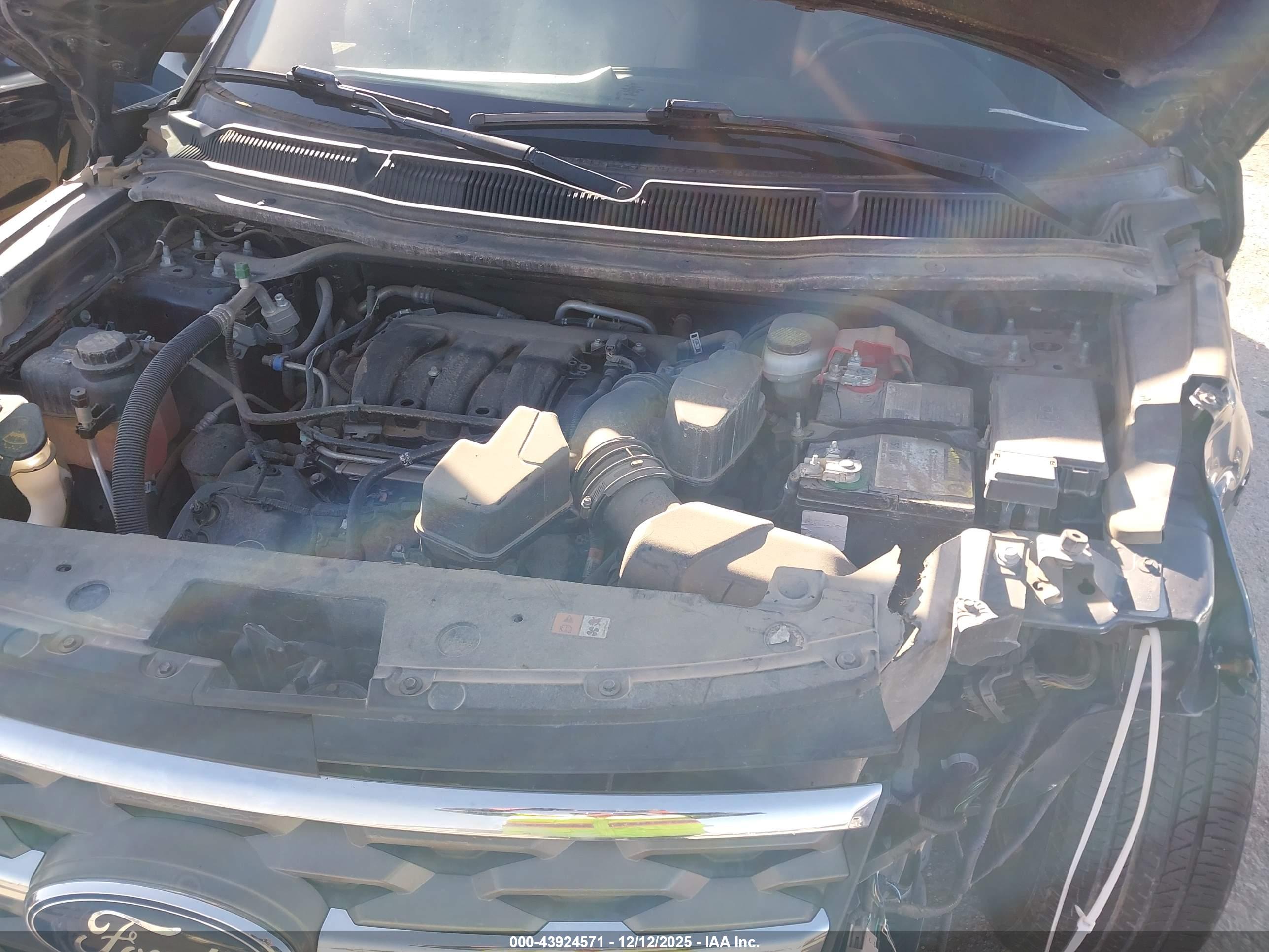 FORD EXPLORER image 10
