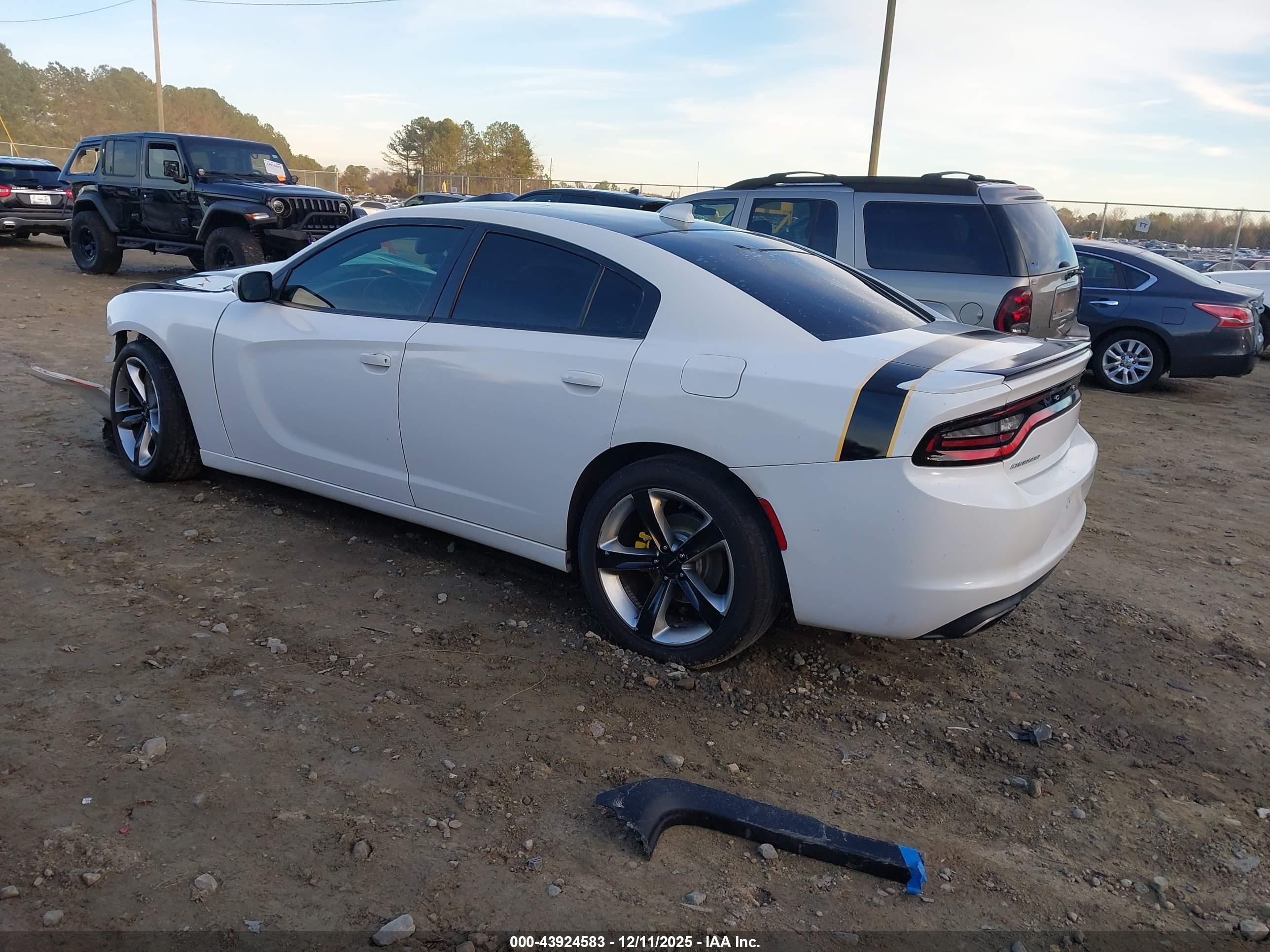 DODGE CHARGER image 3