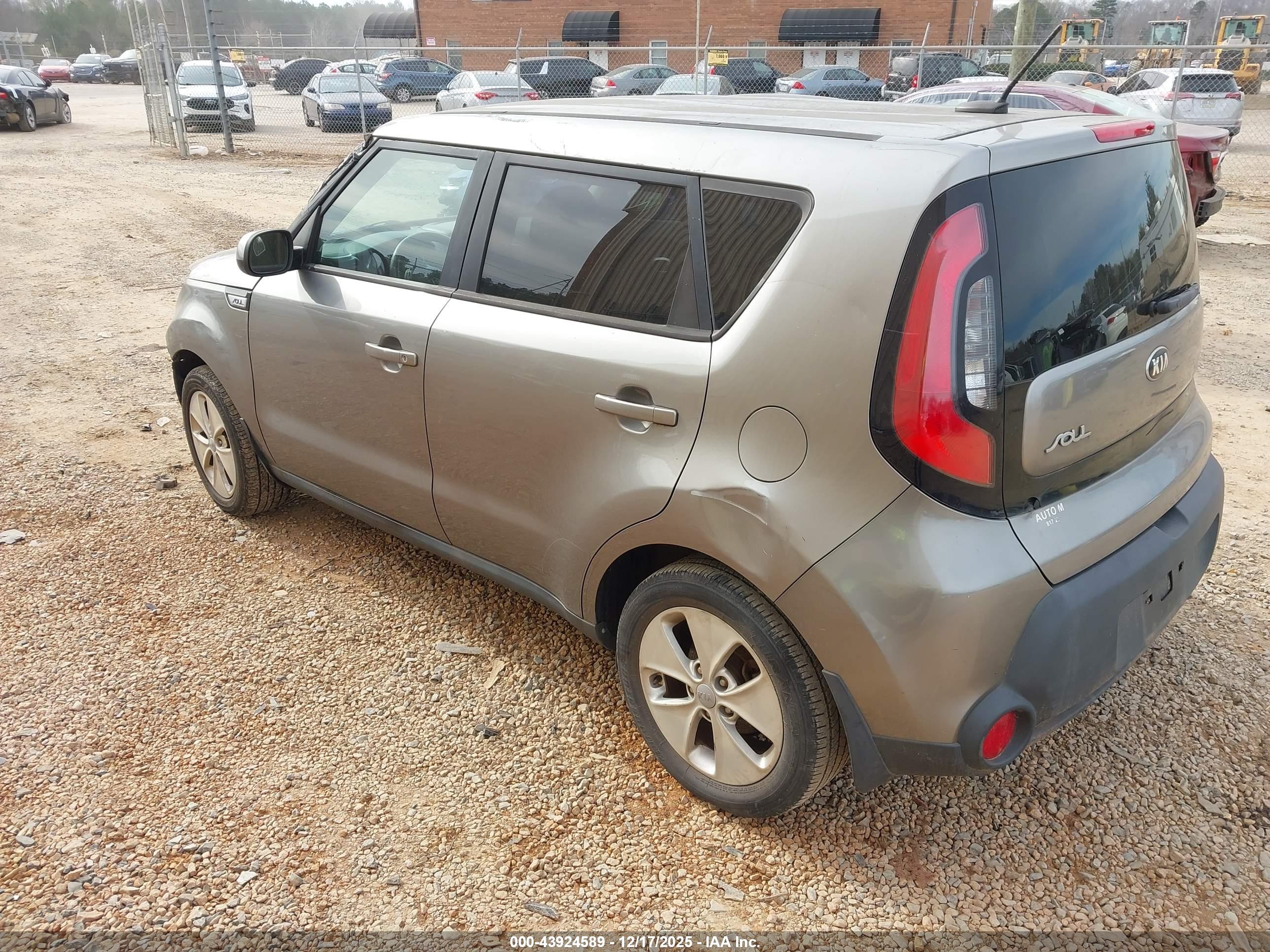 KIA SOUL image 3