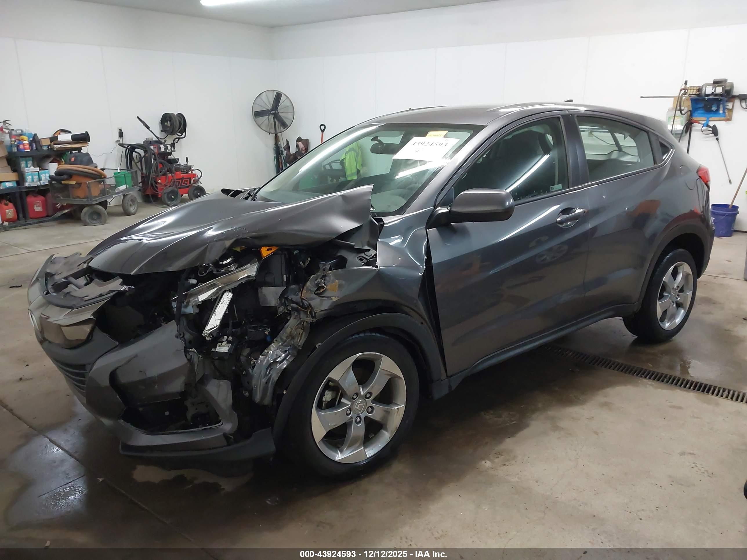 HONDA HR-V image 2