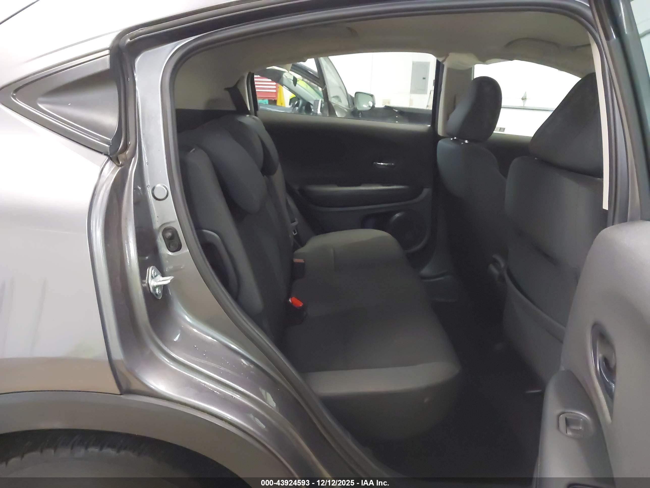HONDA HR-V image 8