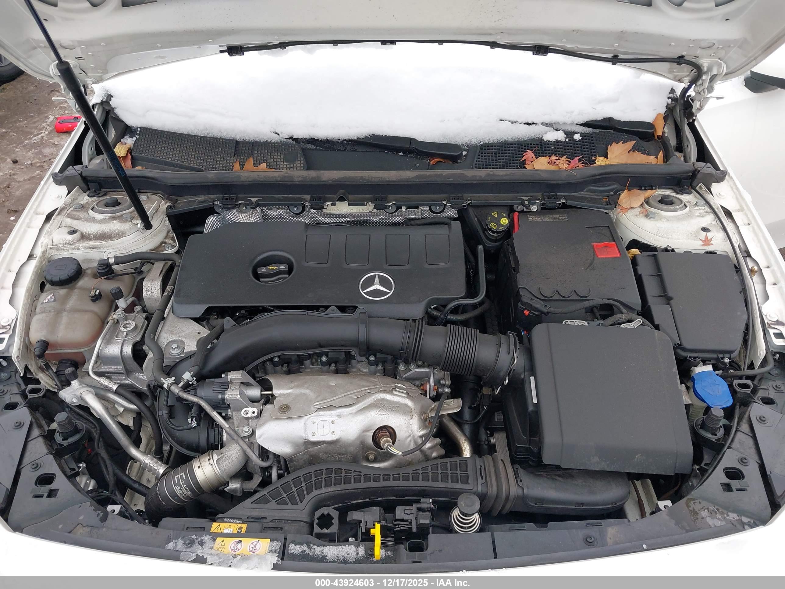 MERCEDES-BENZ A image 10