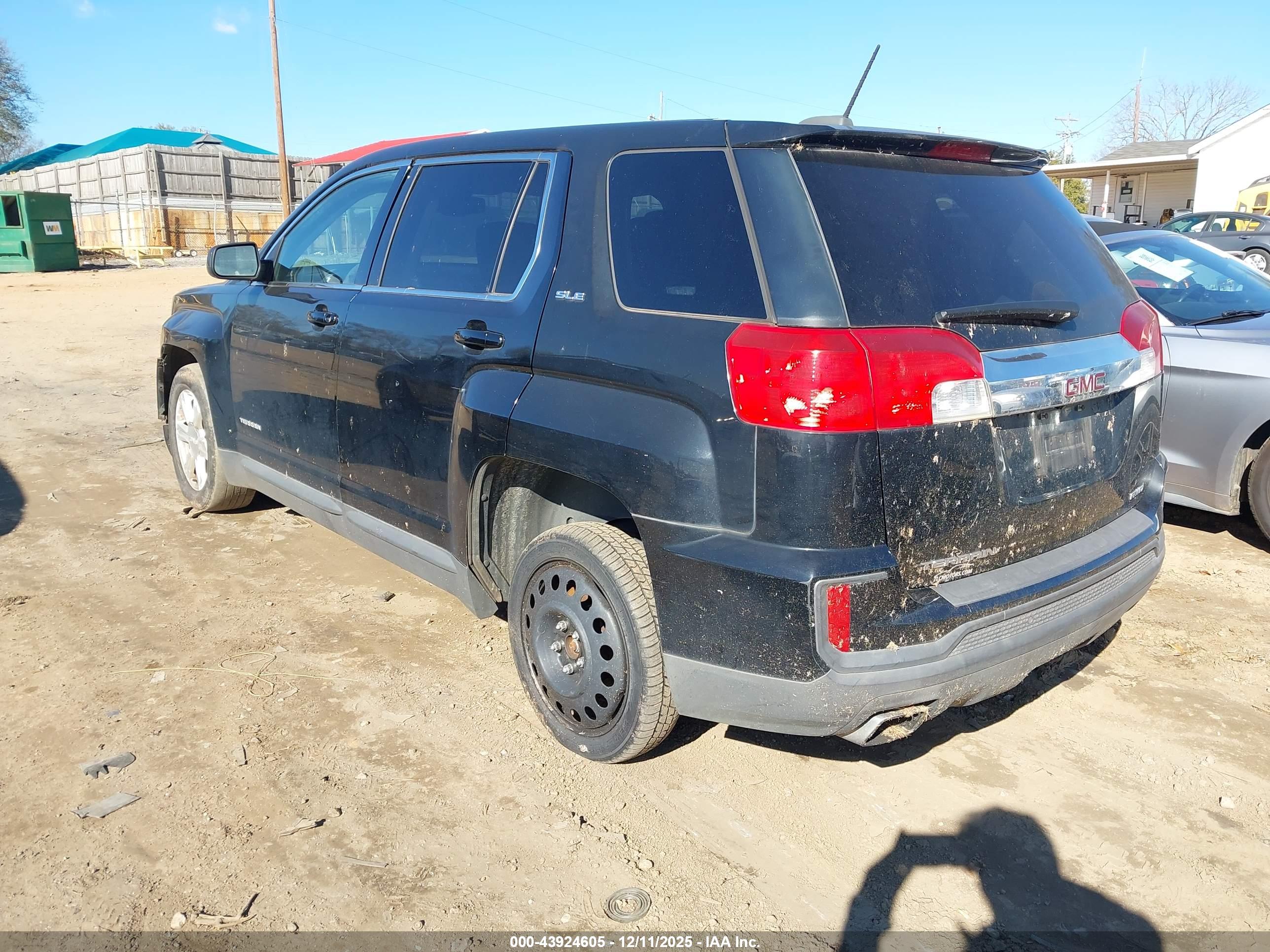 GMC TERRAIN image 3