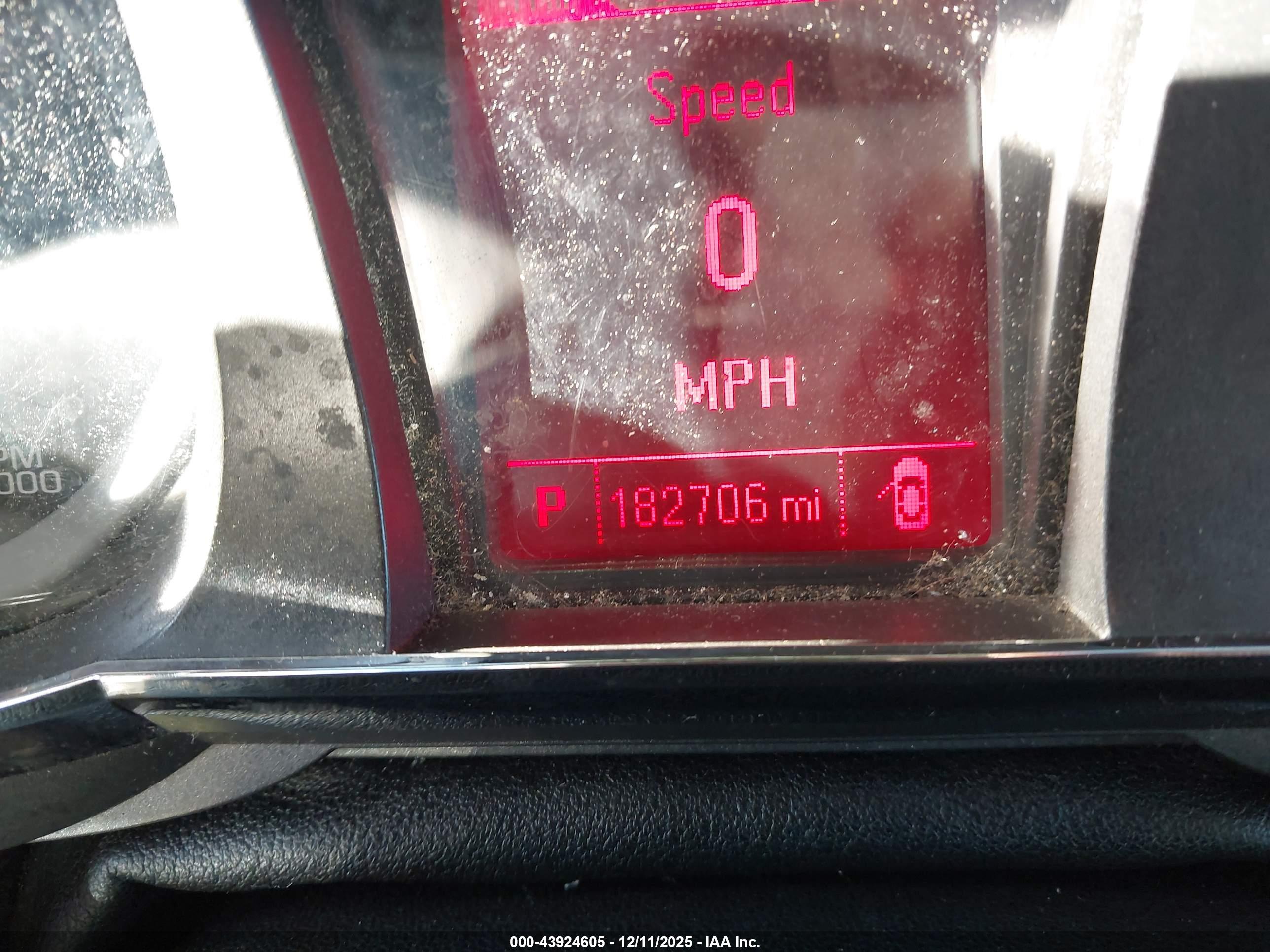 GMC TERRAIN image 7