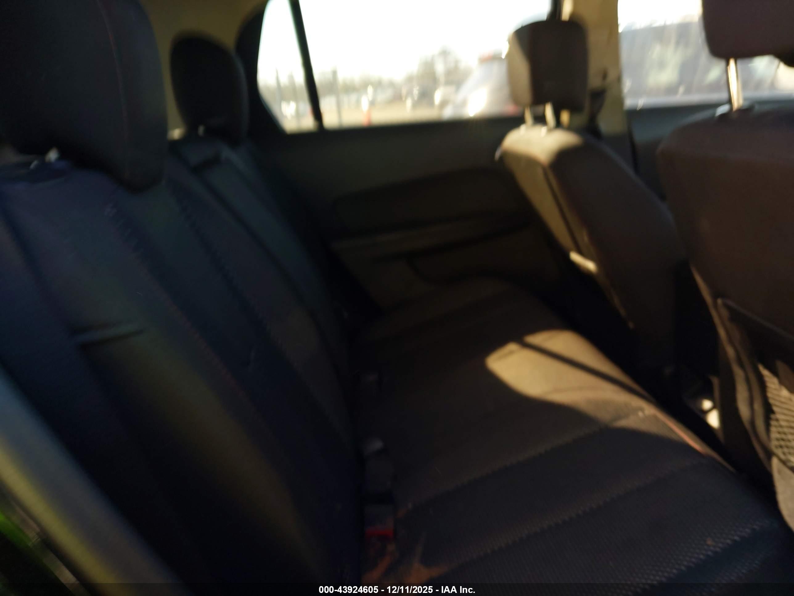 GMC TERRAIN image 8