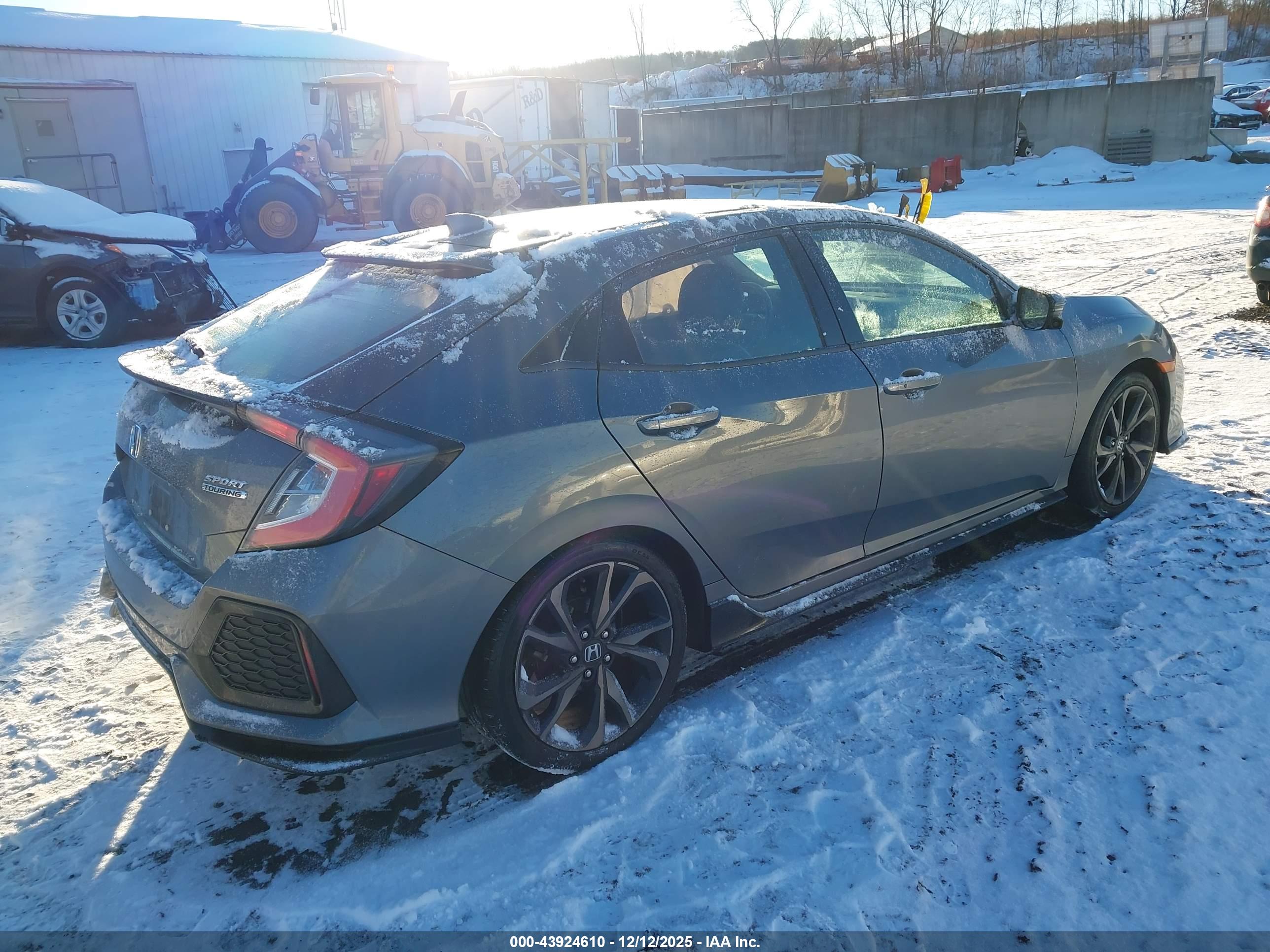 HONDA CIVIC image 4