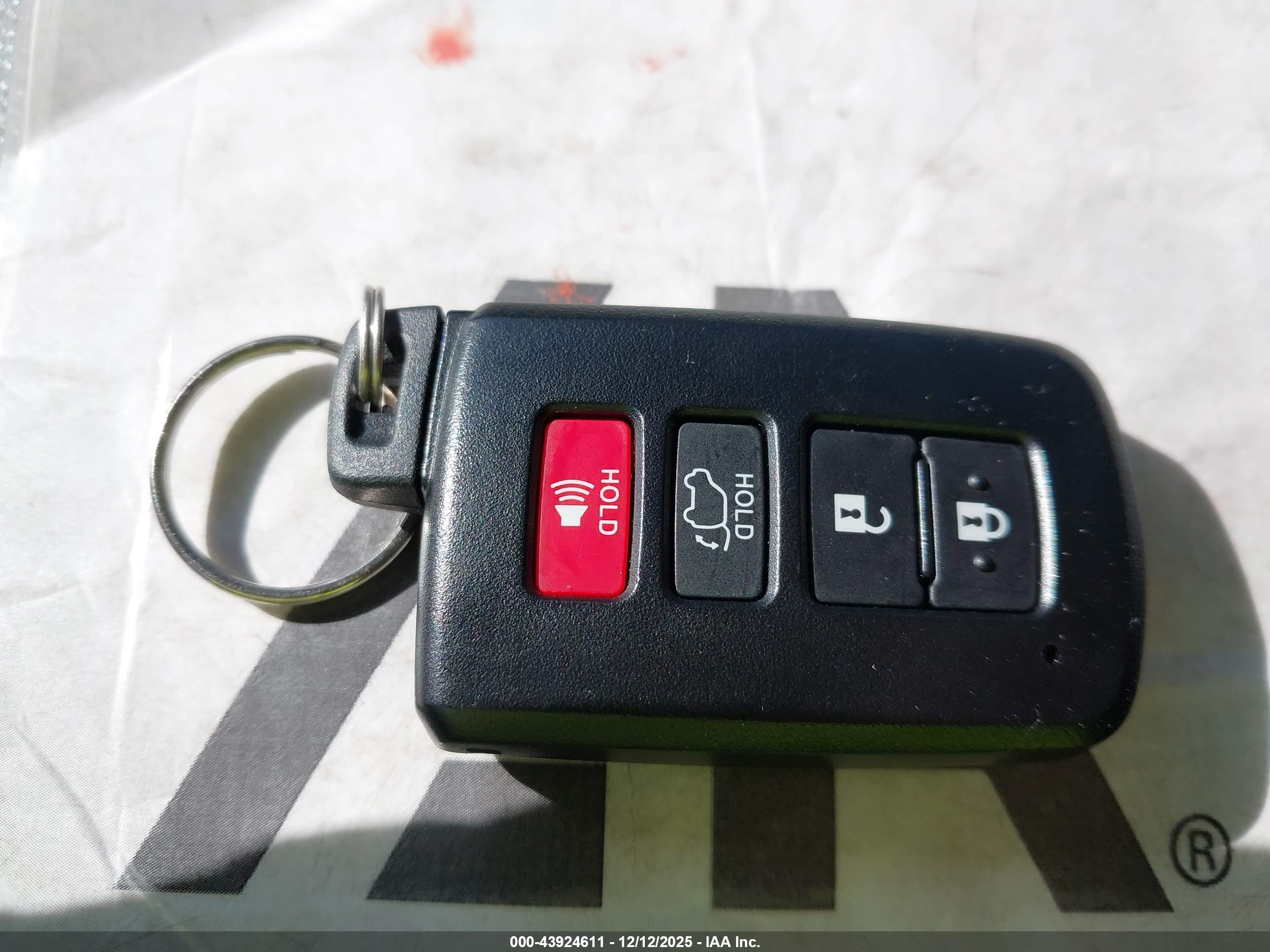 TOYOTA HIGHLANDER image 11