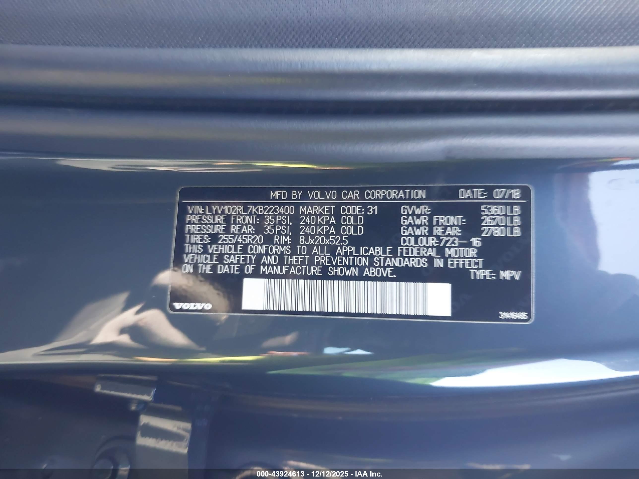 VOLVO XC60 image 9