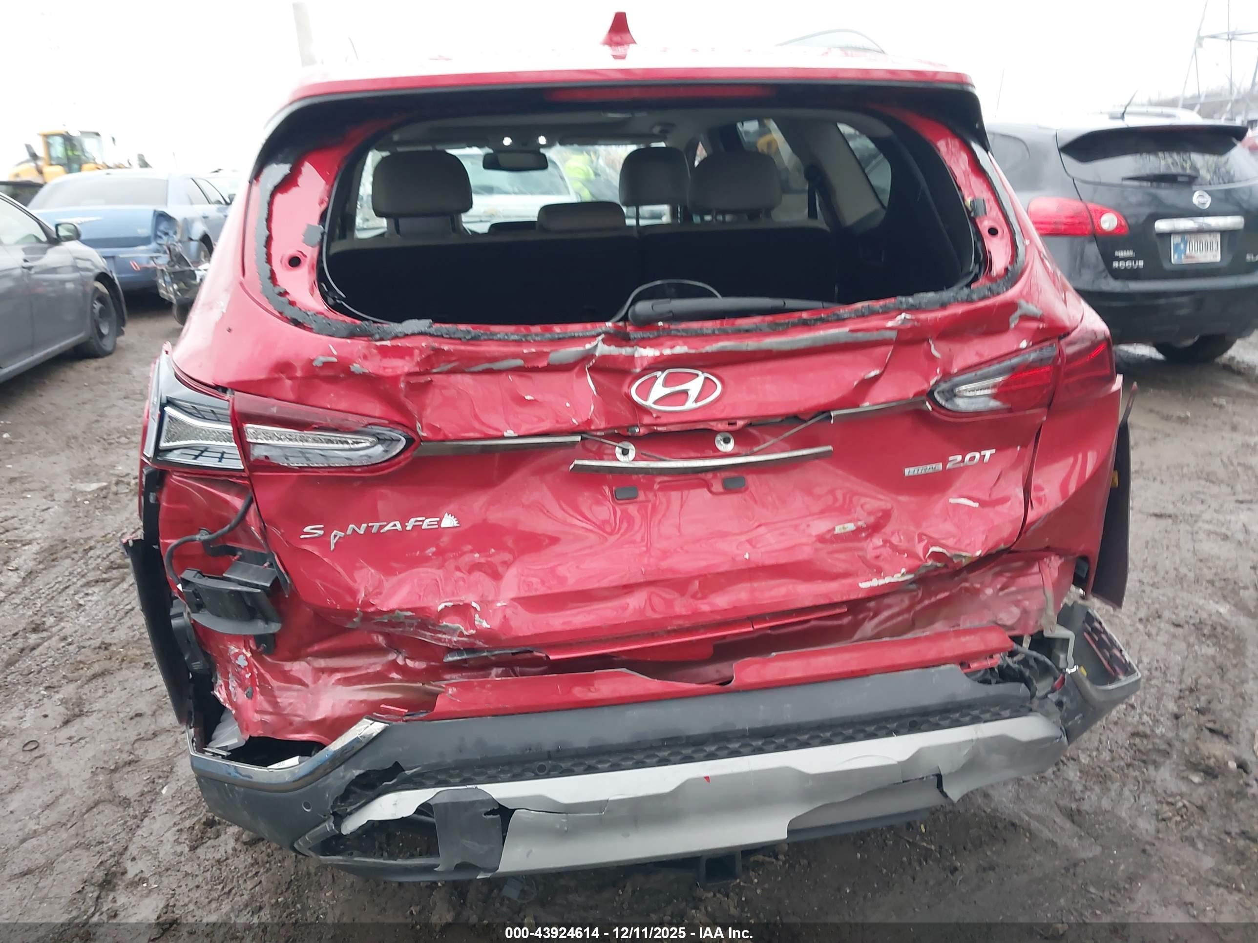HYUNDAI SANTA image 6