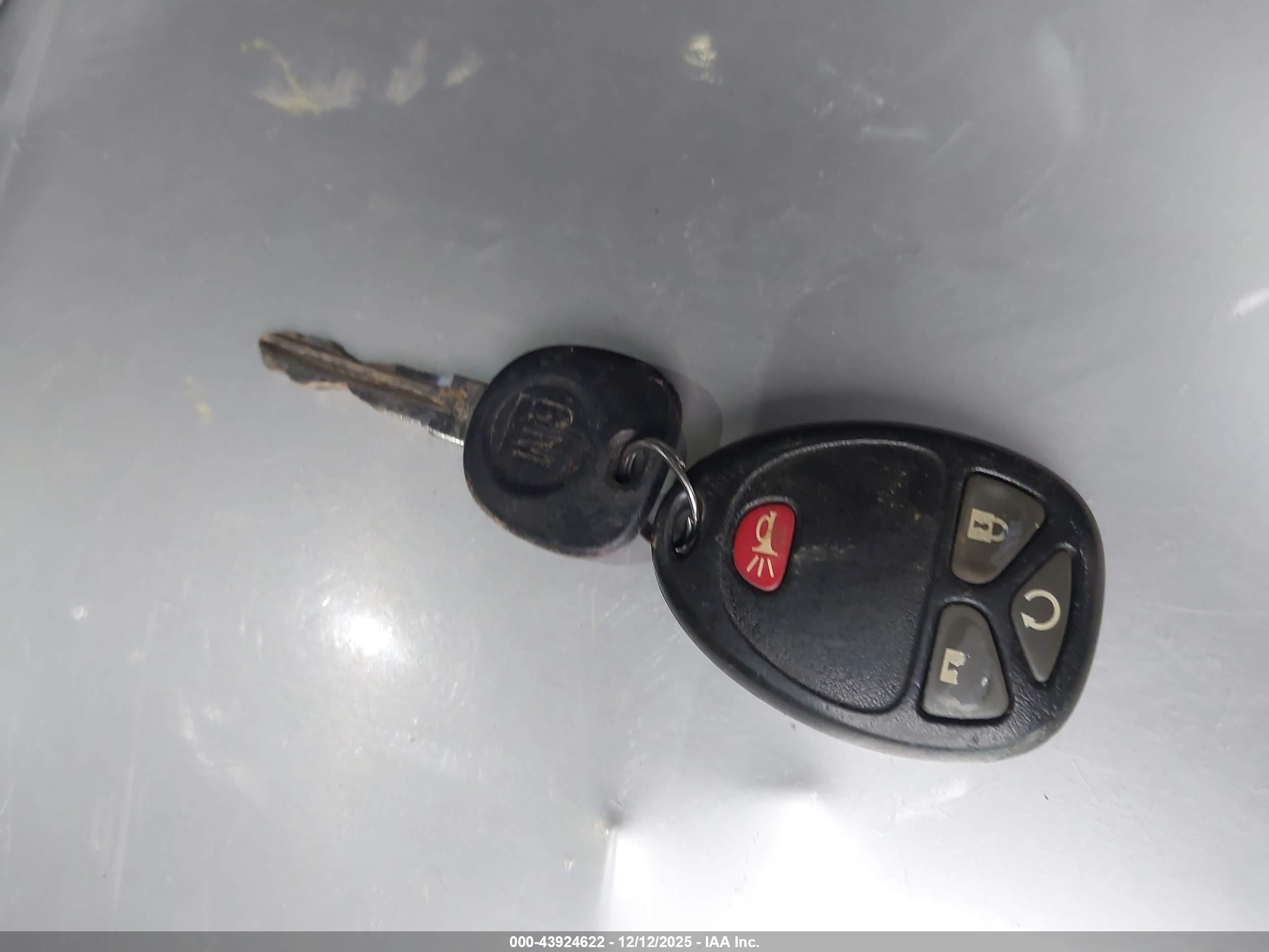CHEVROLET TRAVERSE image 11