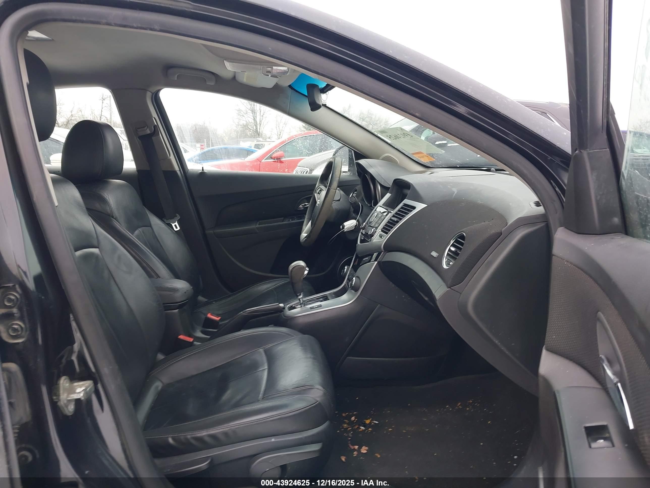 CHEVROLET CRUZE image 5