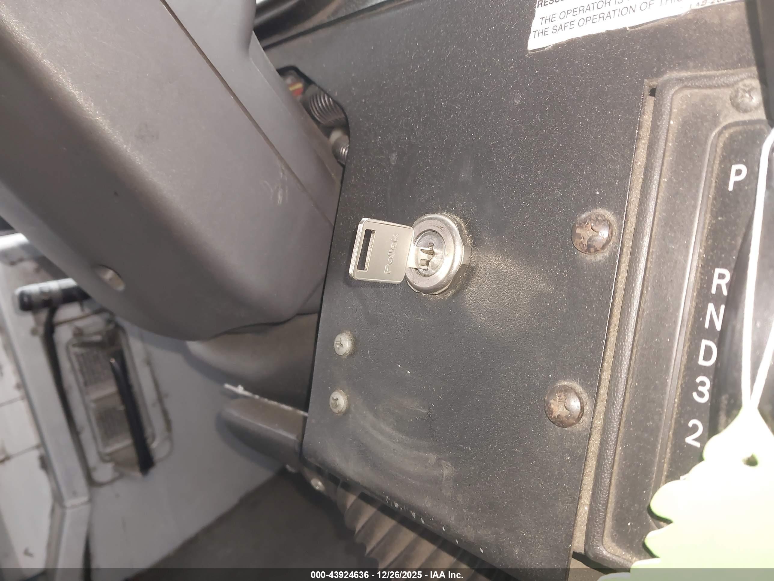 FREIGHTLINER CHASSIS image 11