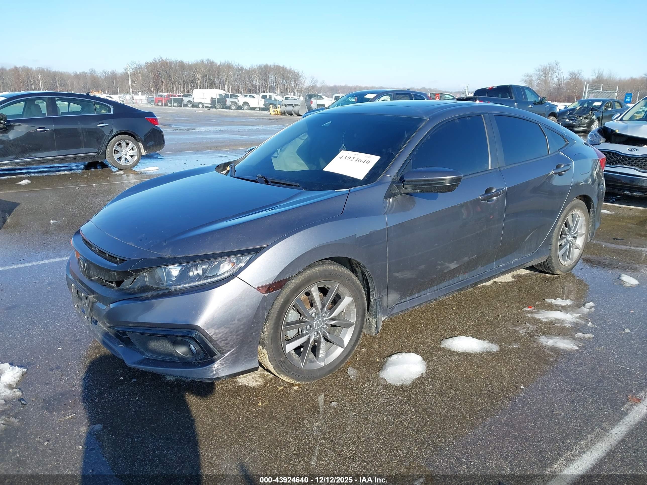HONDA CIVIC image 2