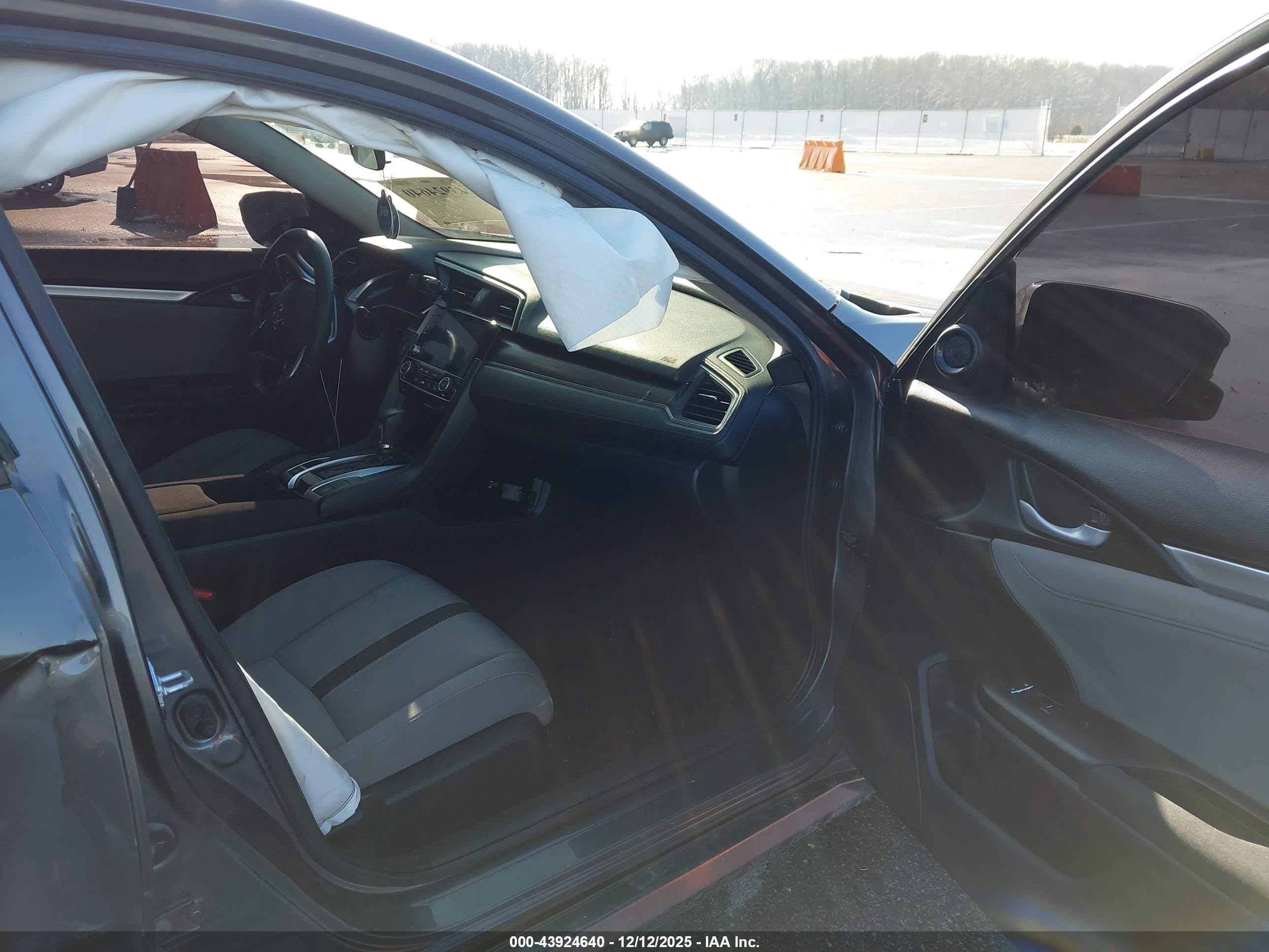 HONDA CIVIC image 5