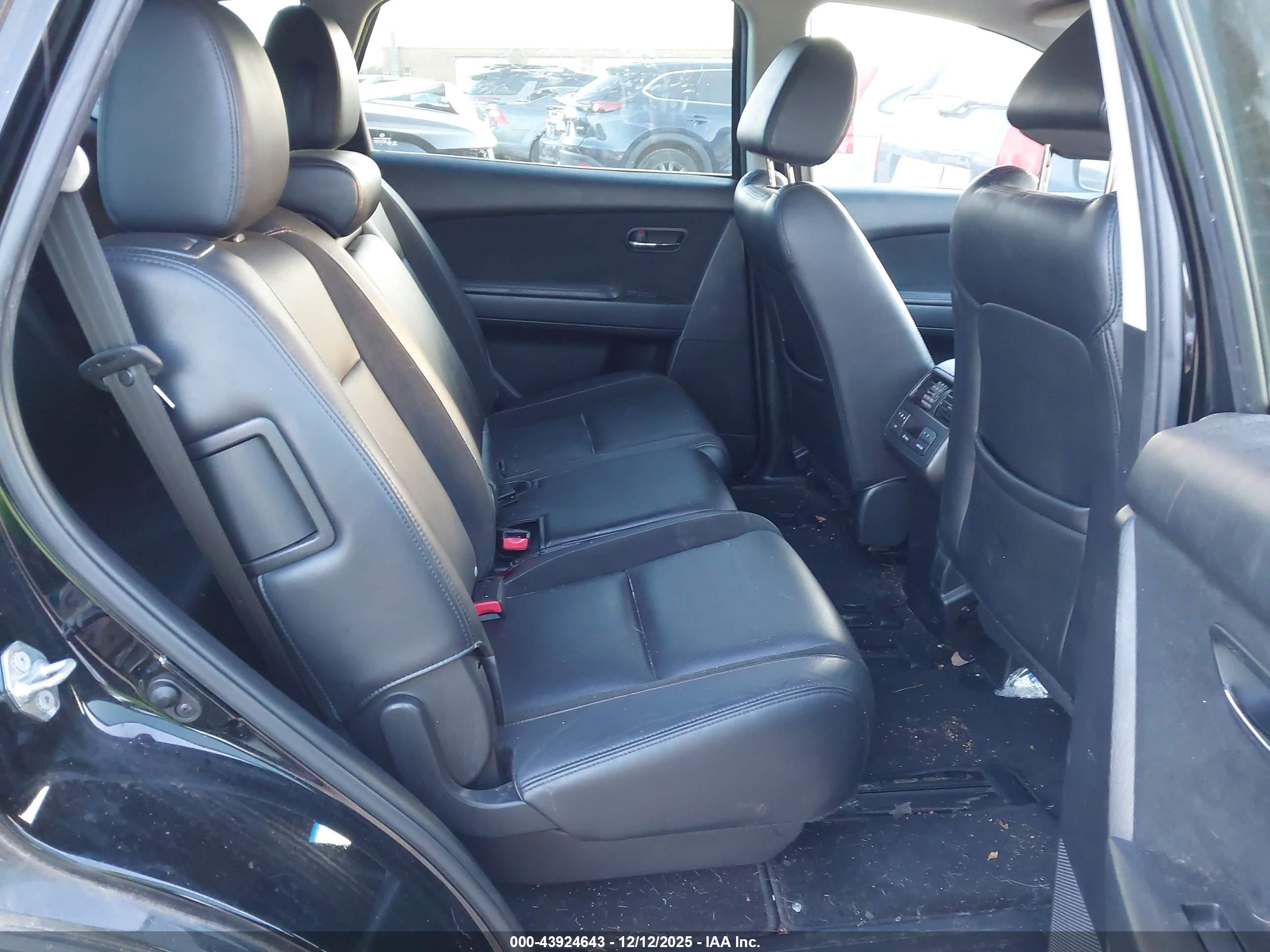 MAZDA CX-9 image 8