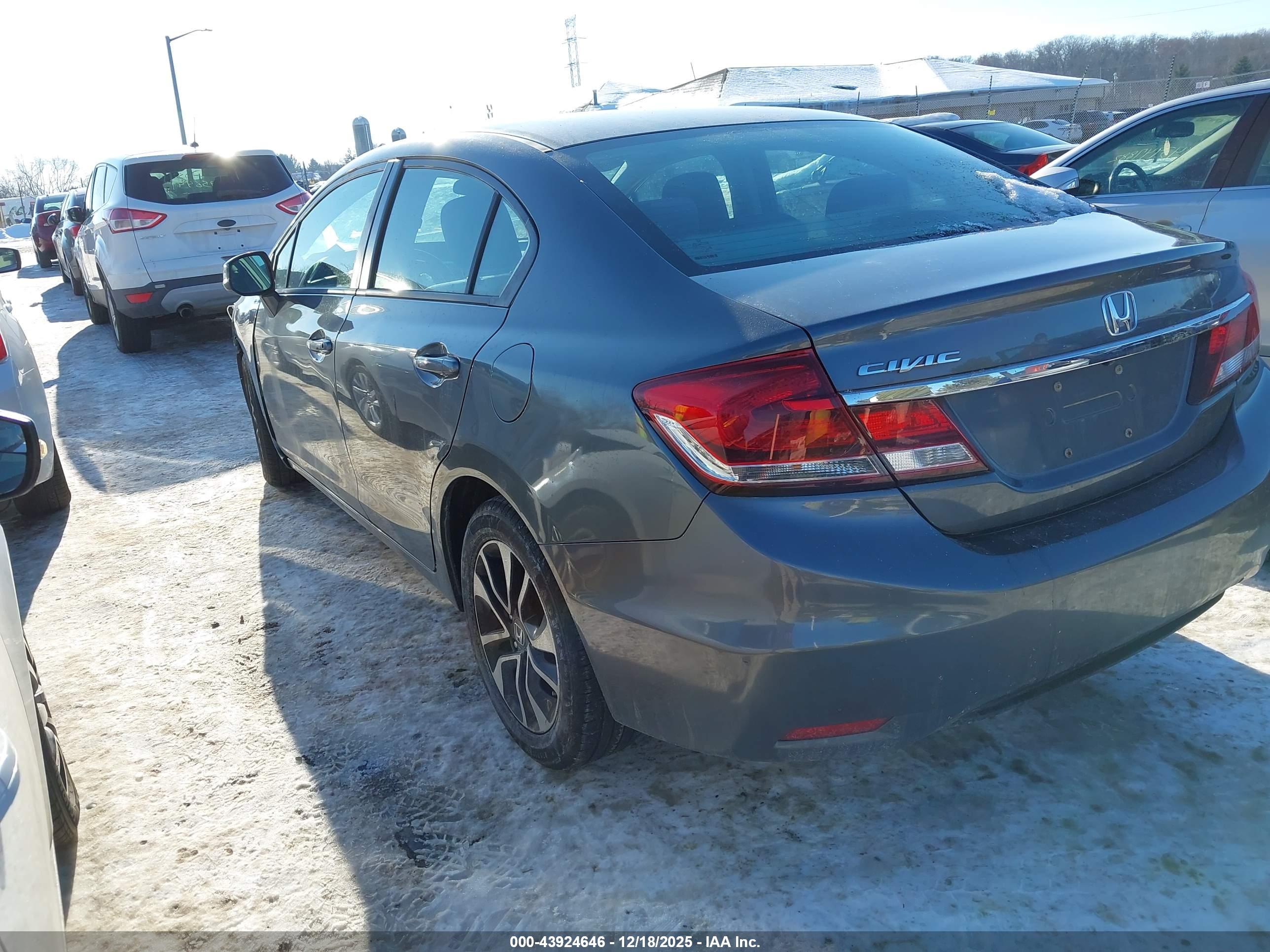 HONDA CIVIC image 3