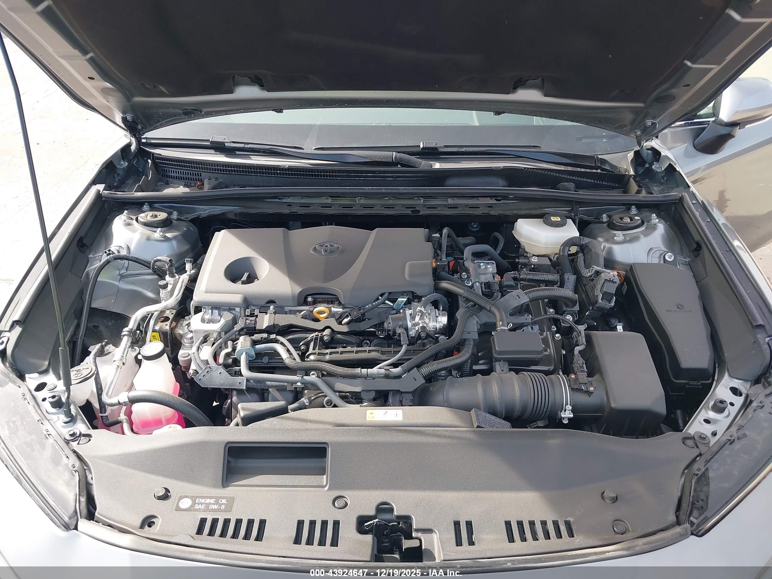 TOYOTA CAMRY image 10