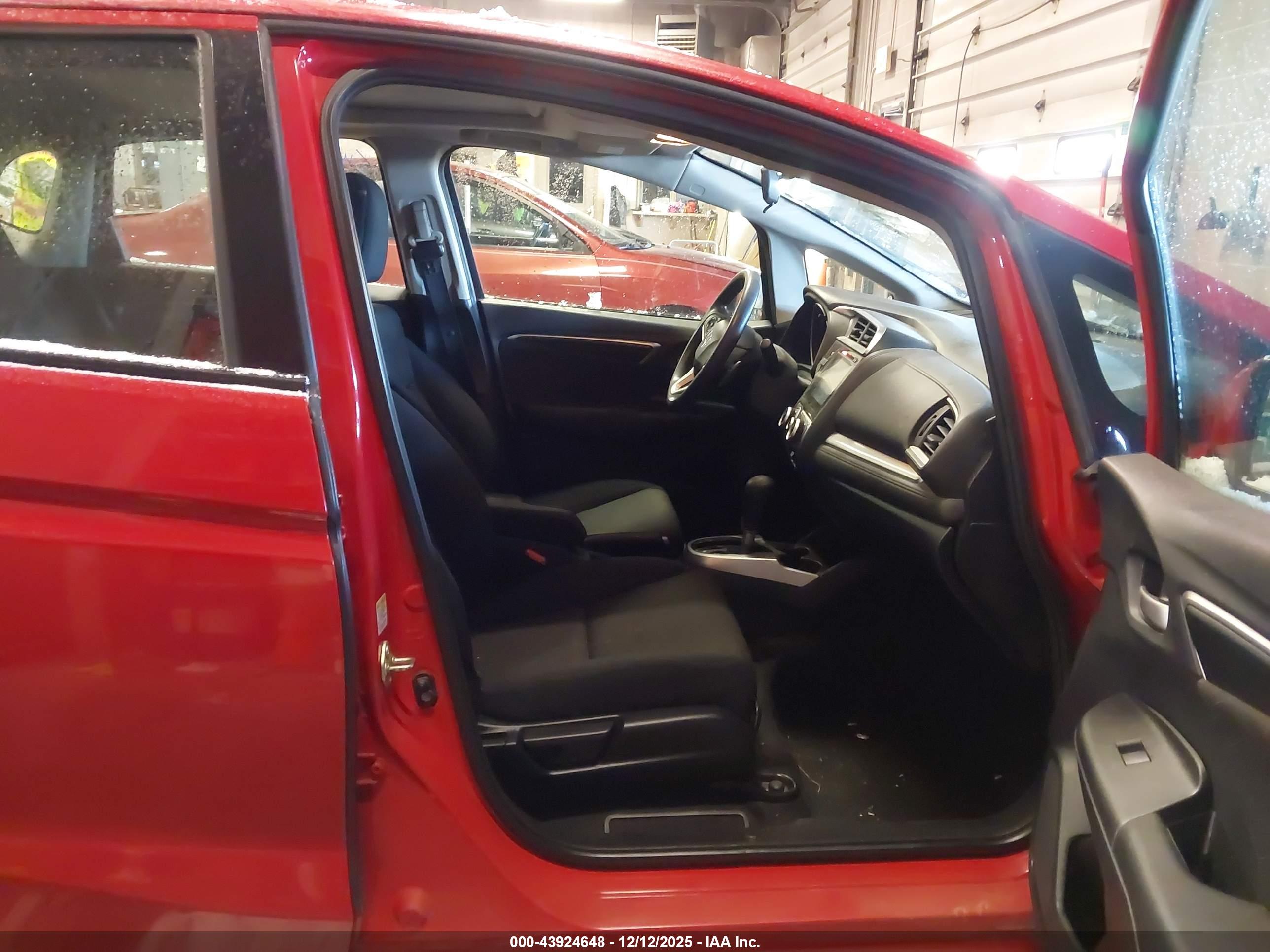 HONDA FIT image 5