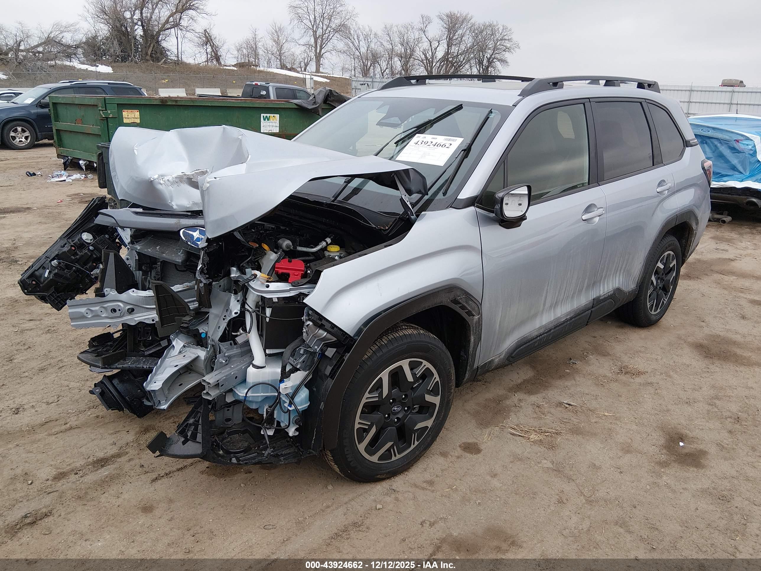 SUBARU FORESTER image 2