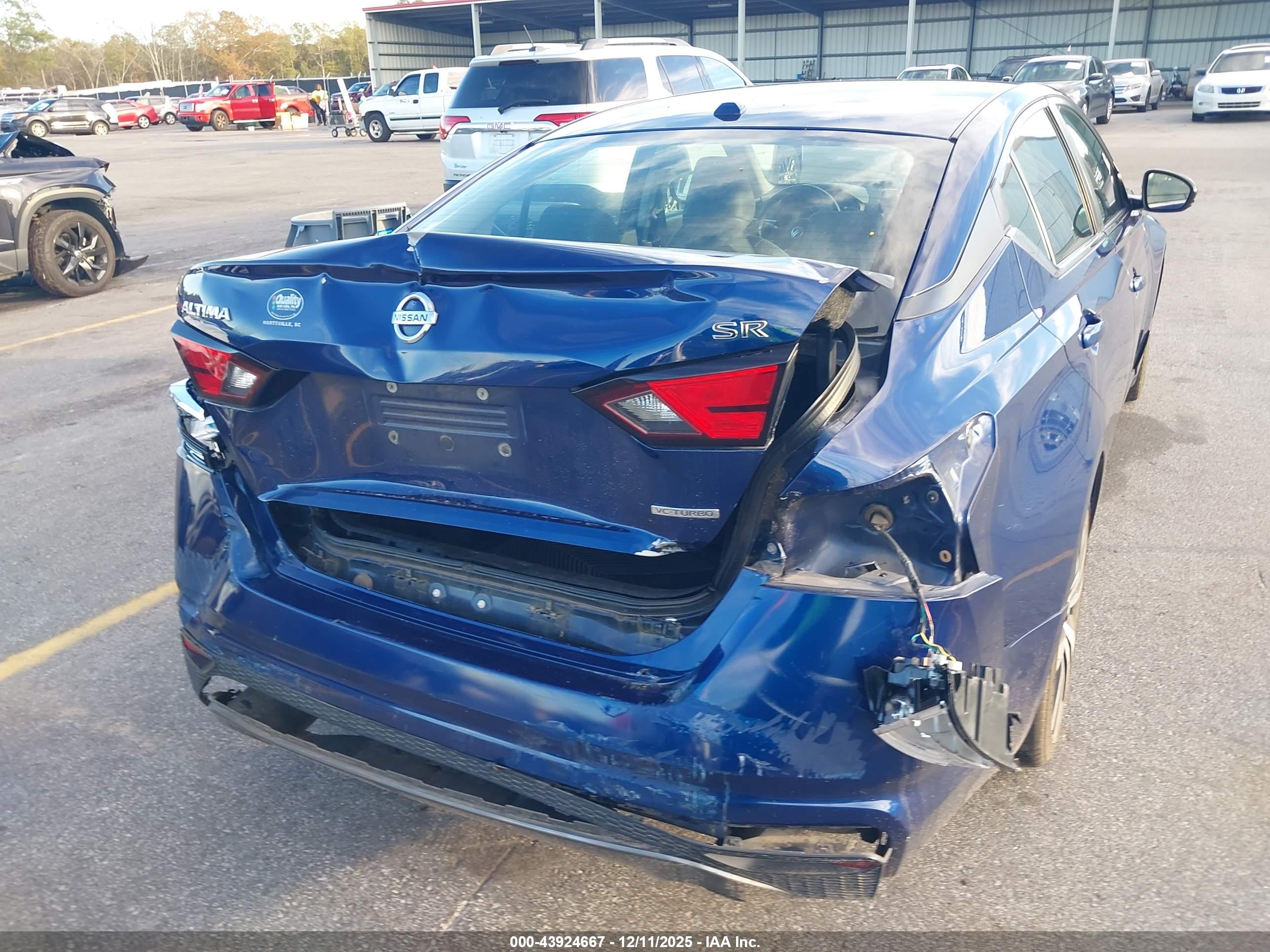 NISSAN ALTIMA image 6